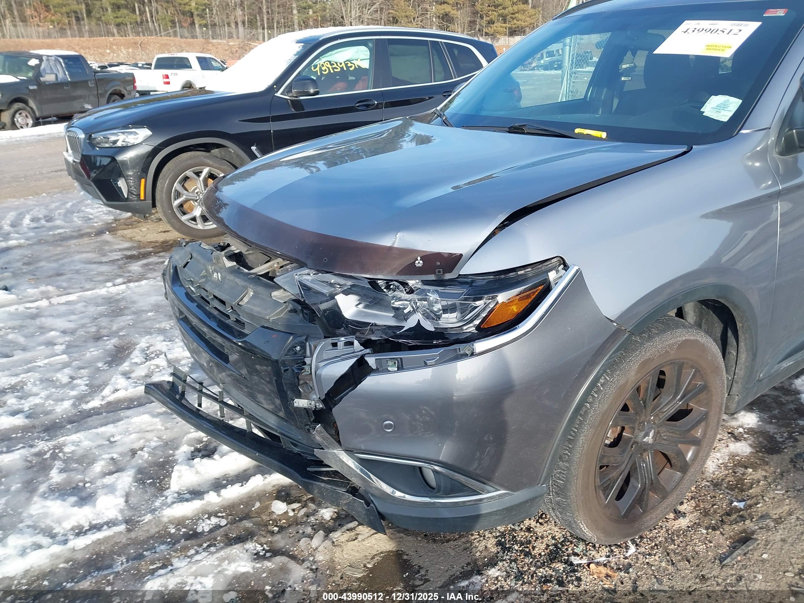 MITSUBISHI OUTLANDER image 6