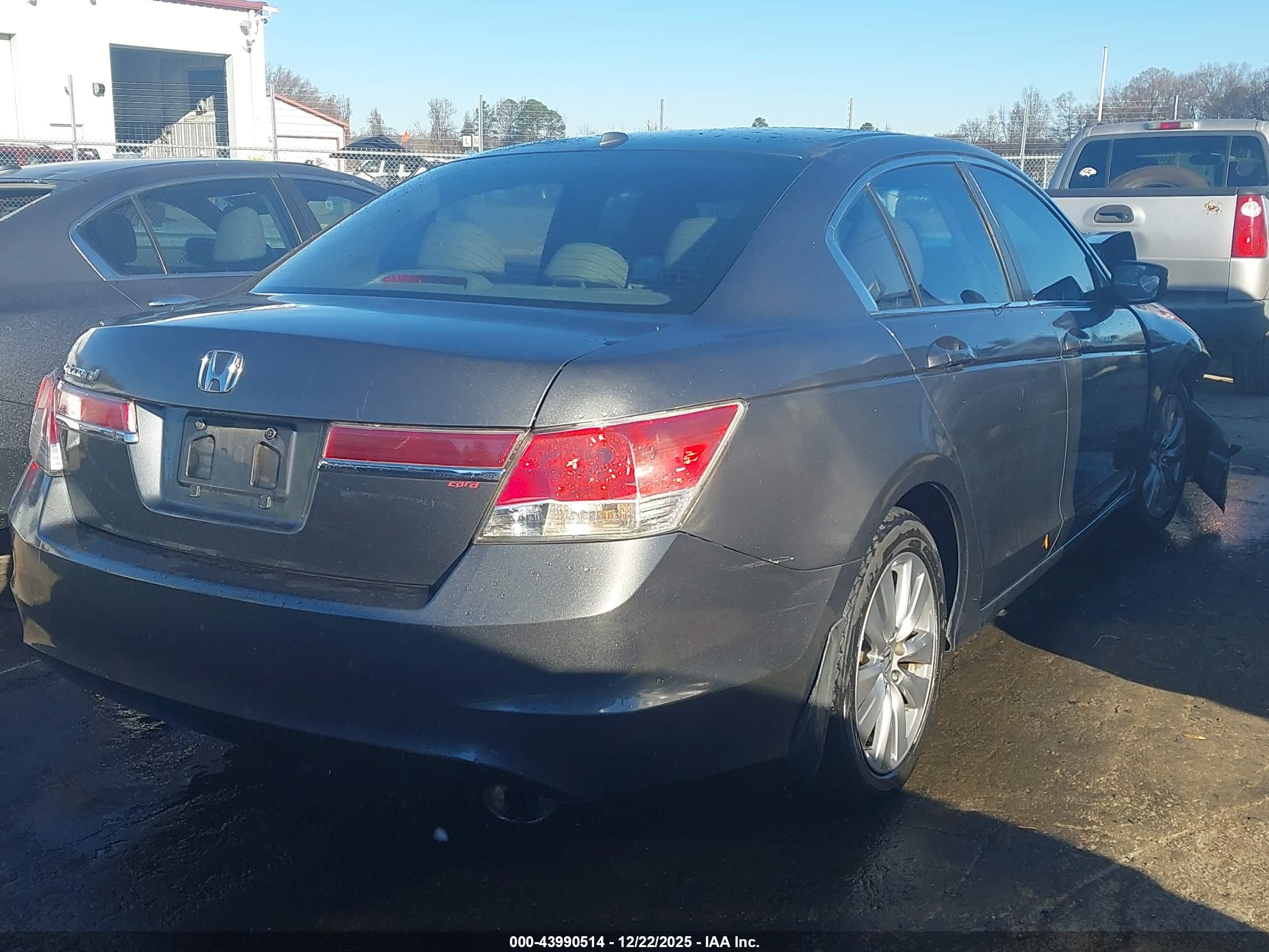 HONDA ACCORD image 4