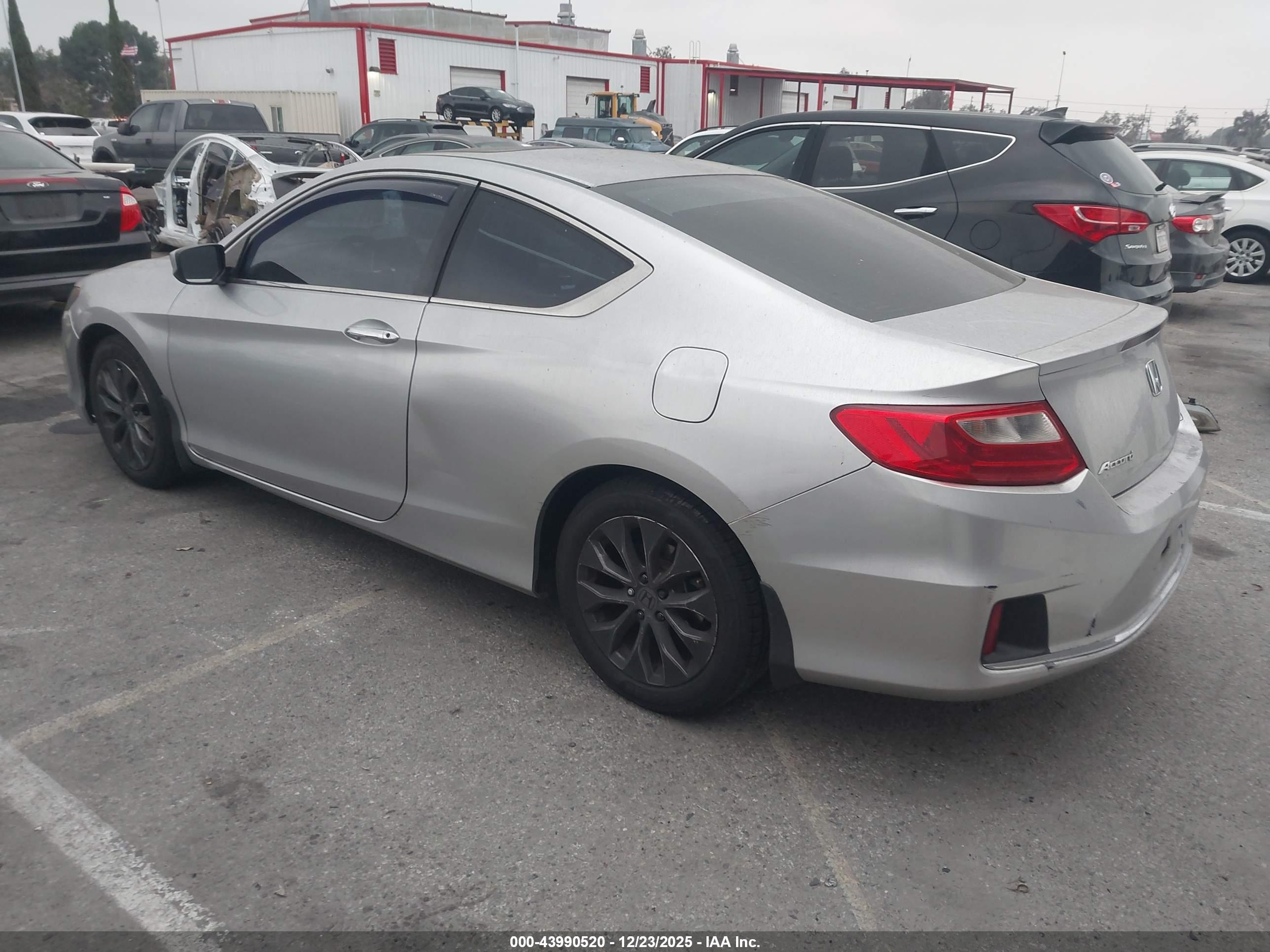 HONDA ACCORD image 3
