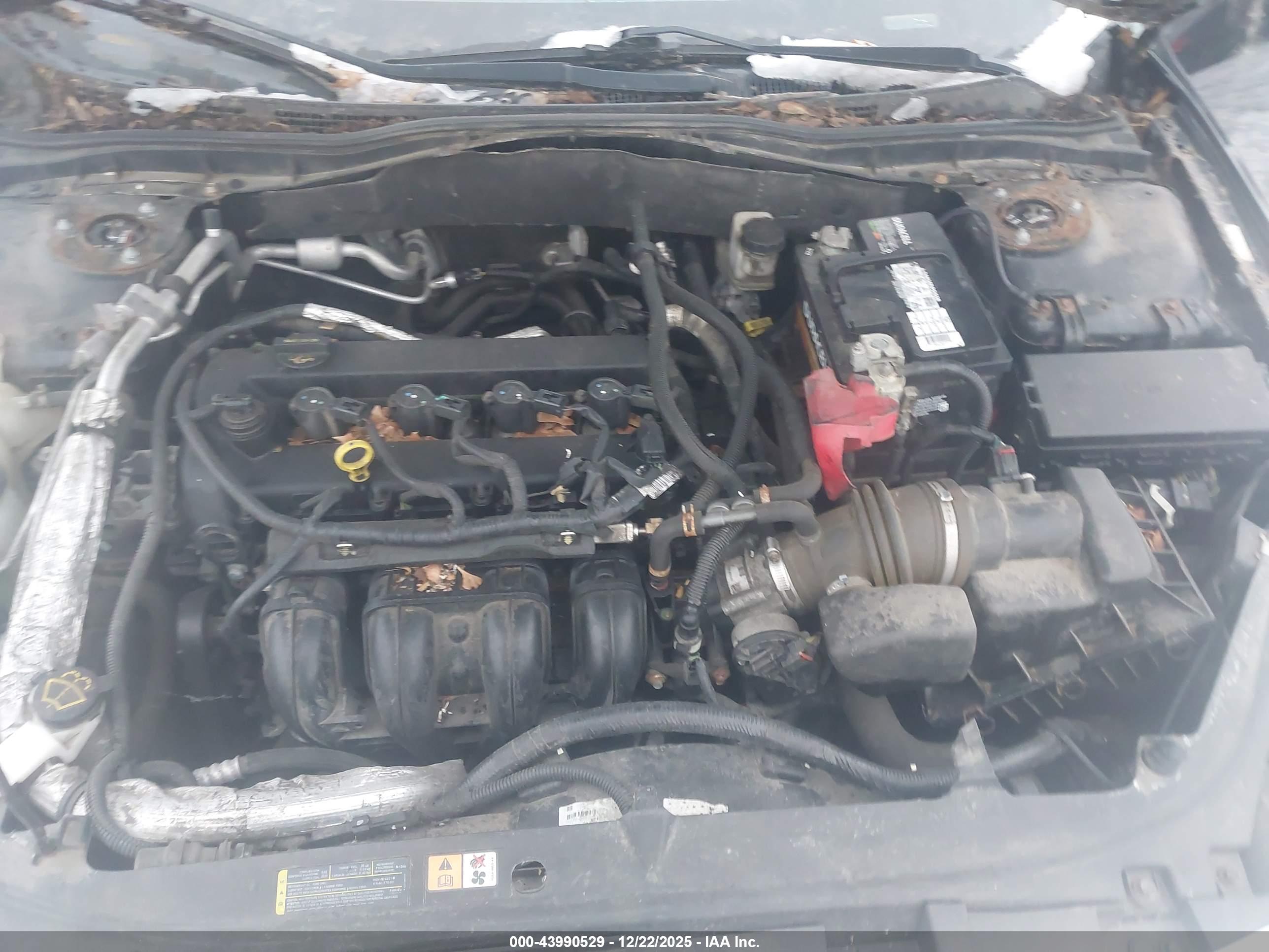 FORD FUSION image 10