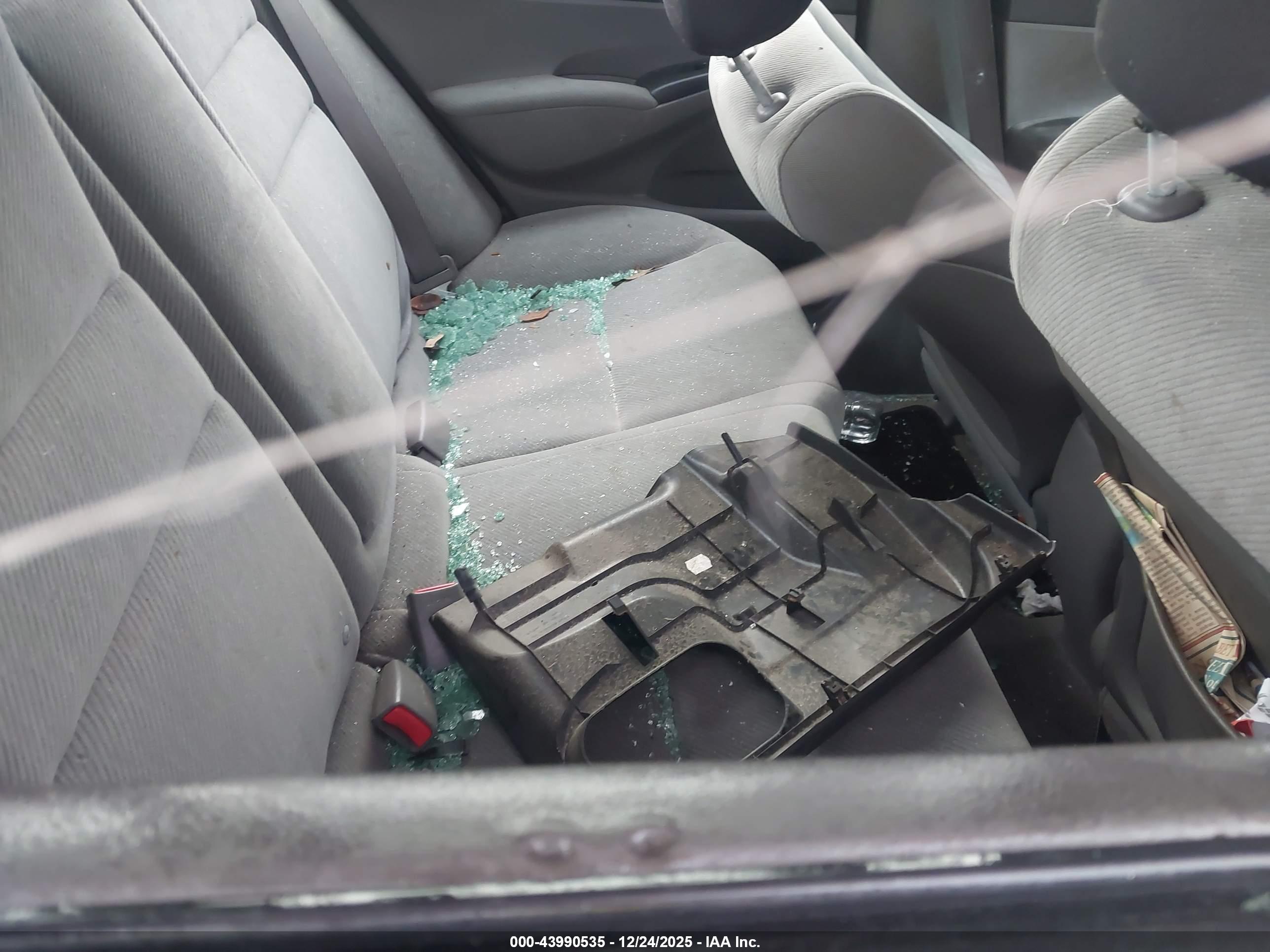 HONDA CIVIC image 8