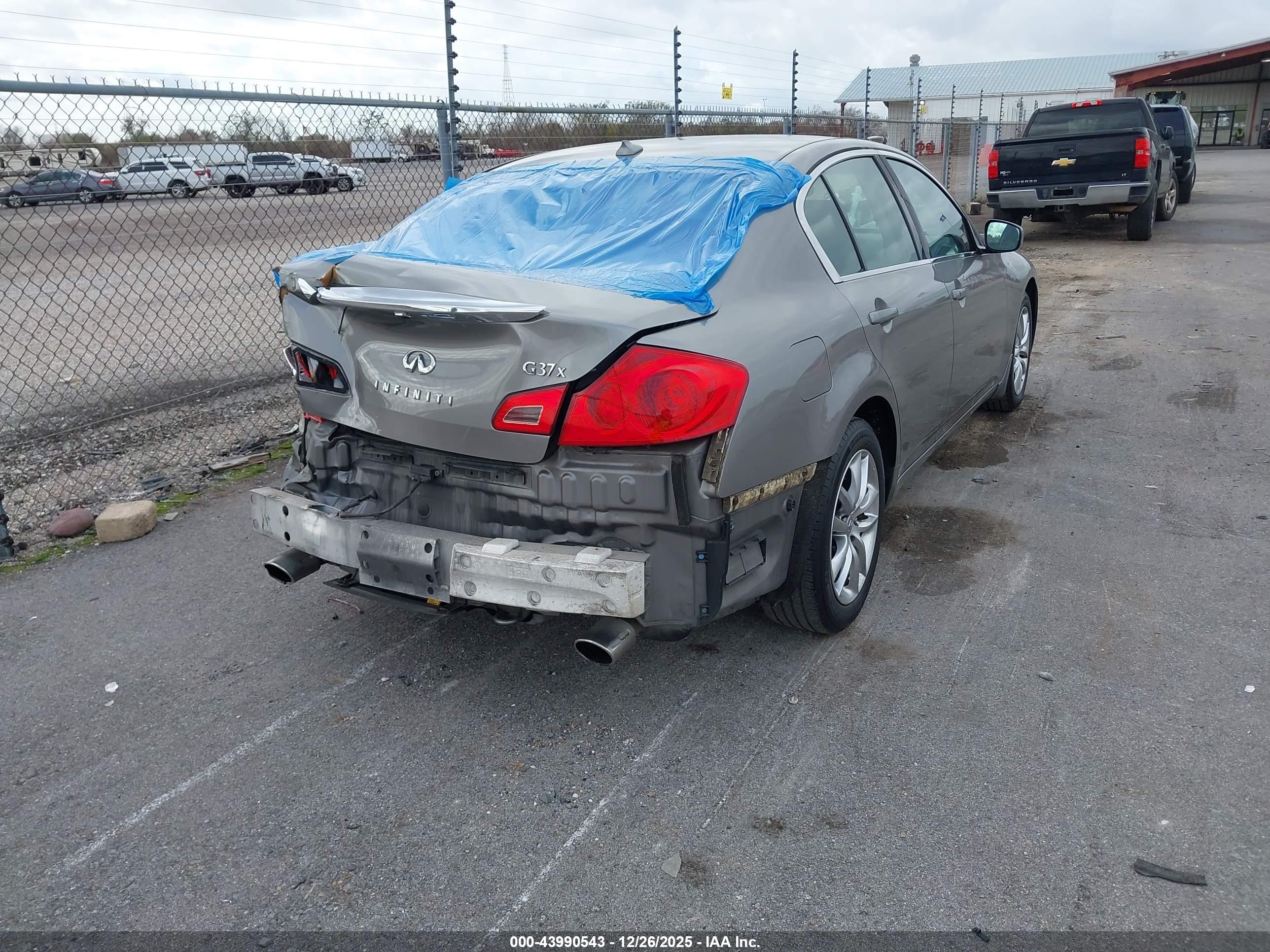 INFINITI G37X image 4