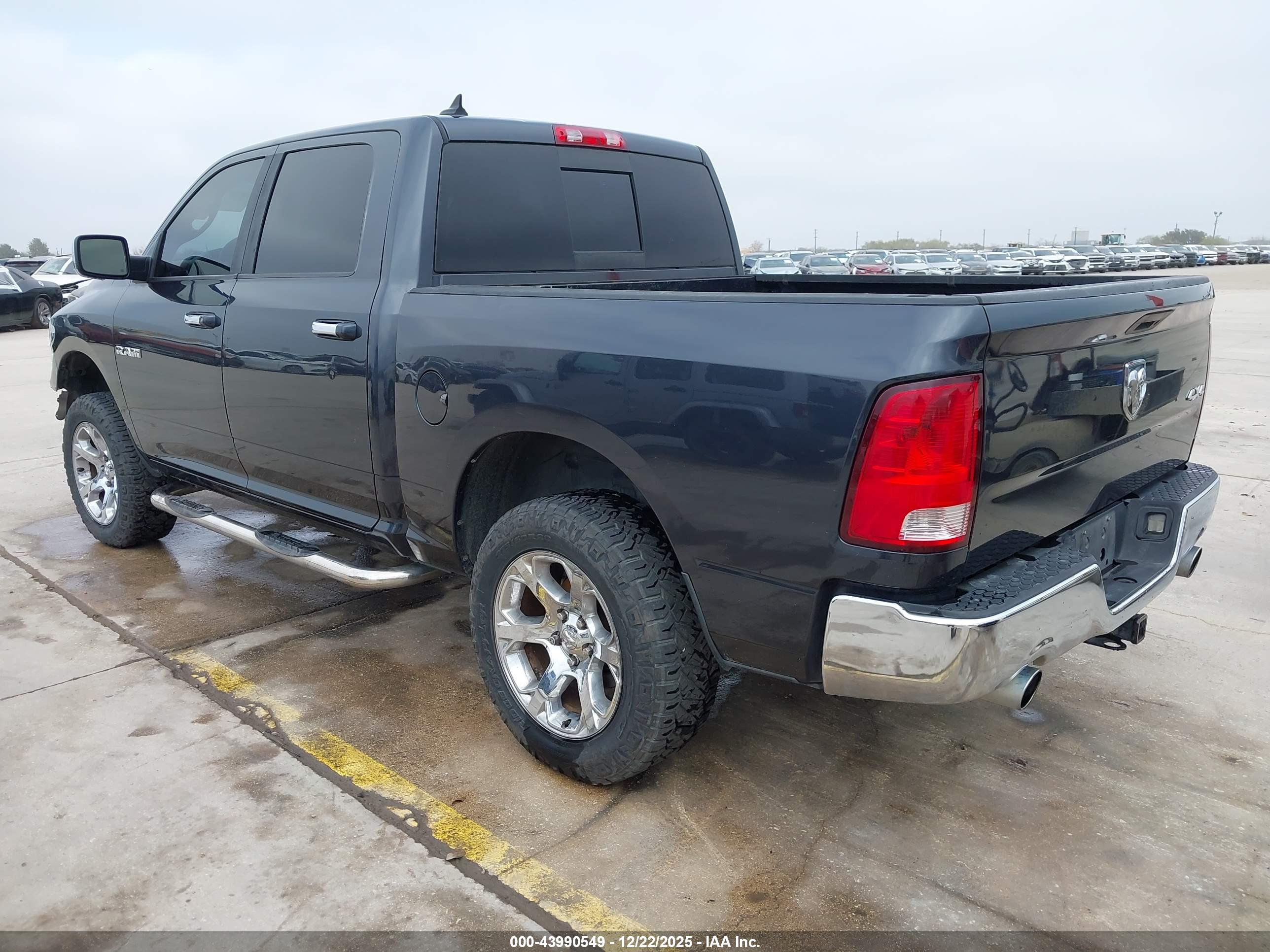 RAM 1500 image 3