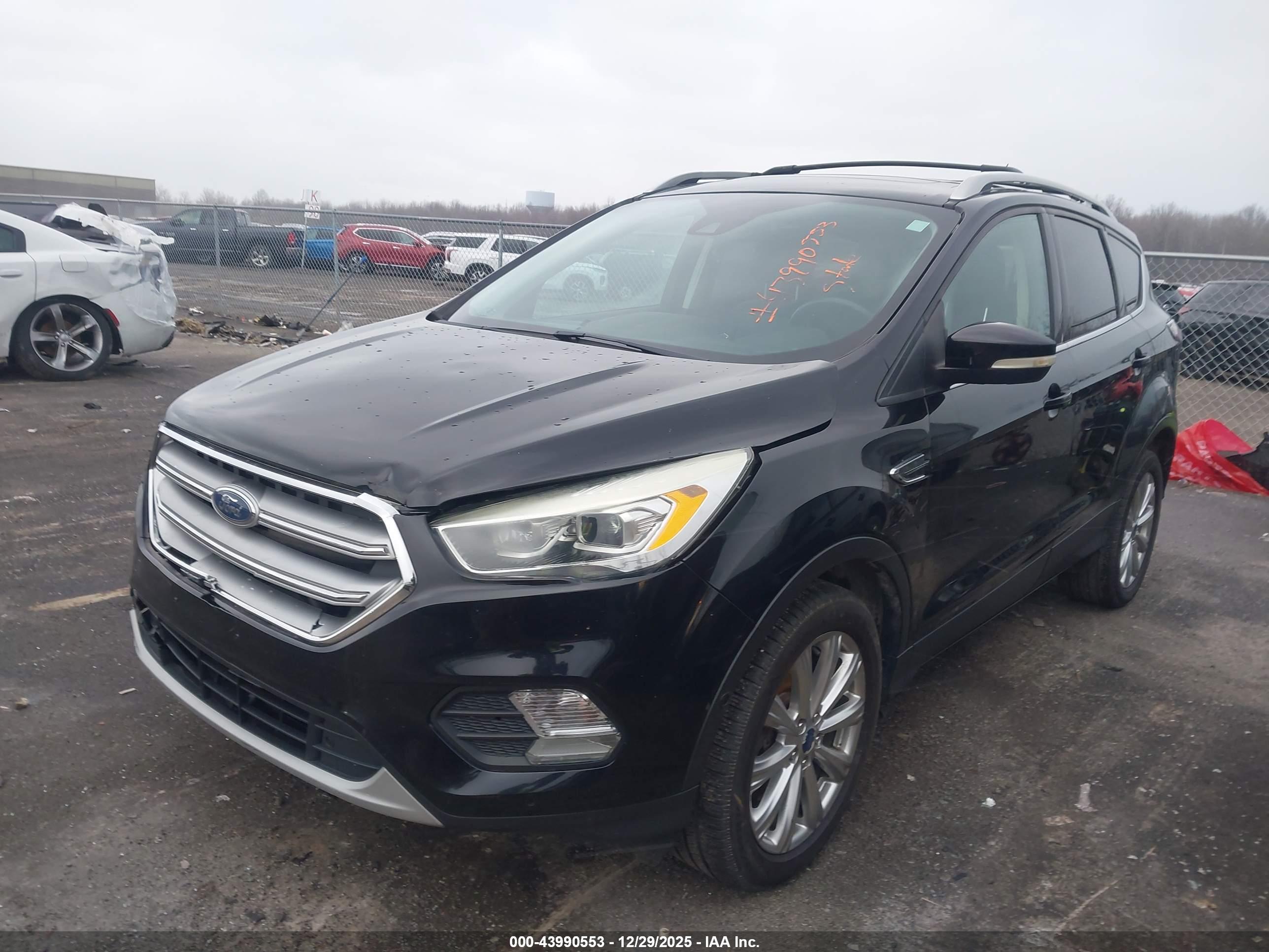FORD ESCAPE image 2