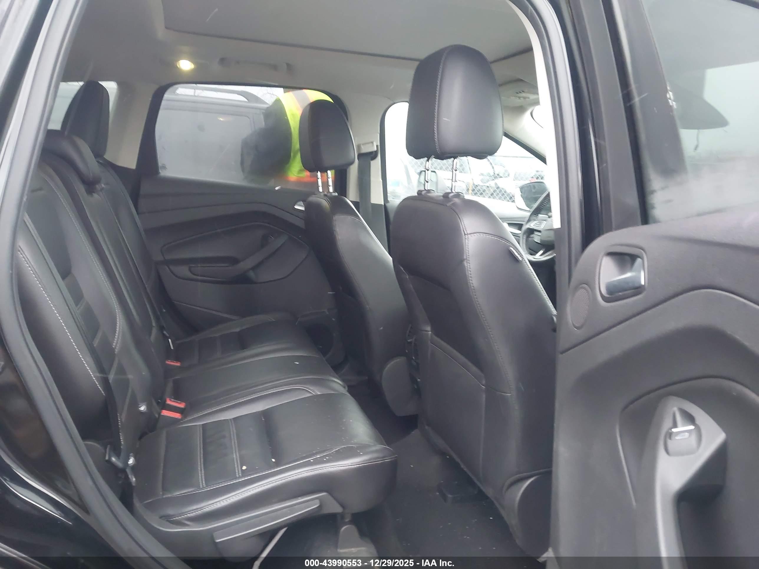 FORD ESCAPE image 8
