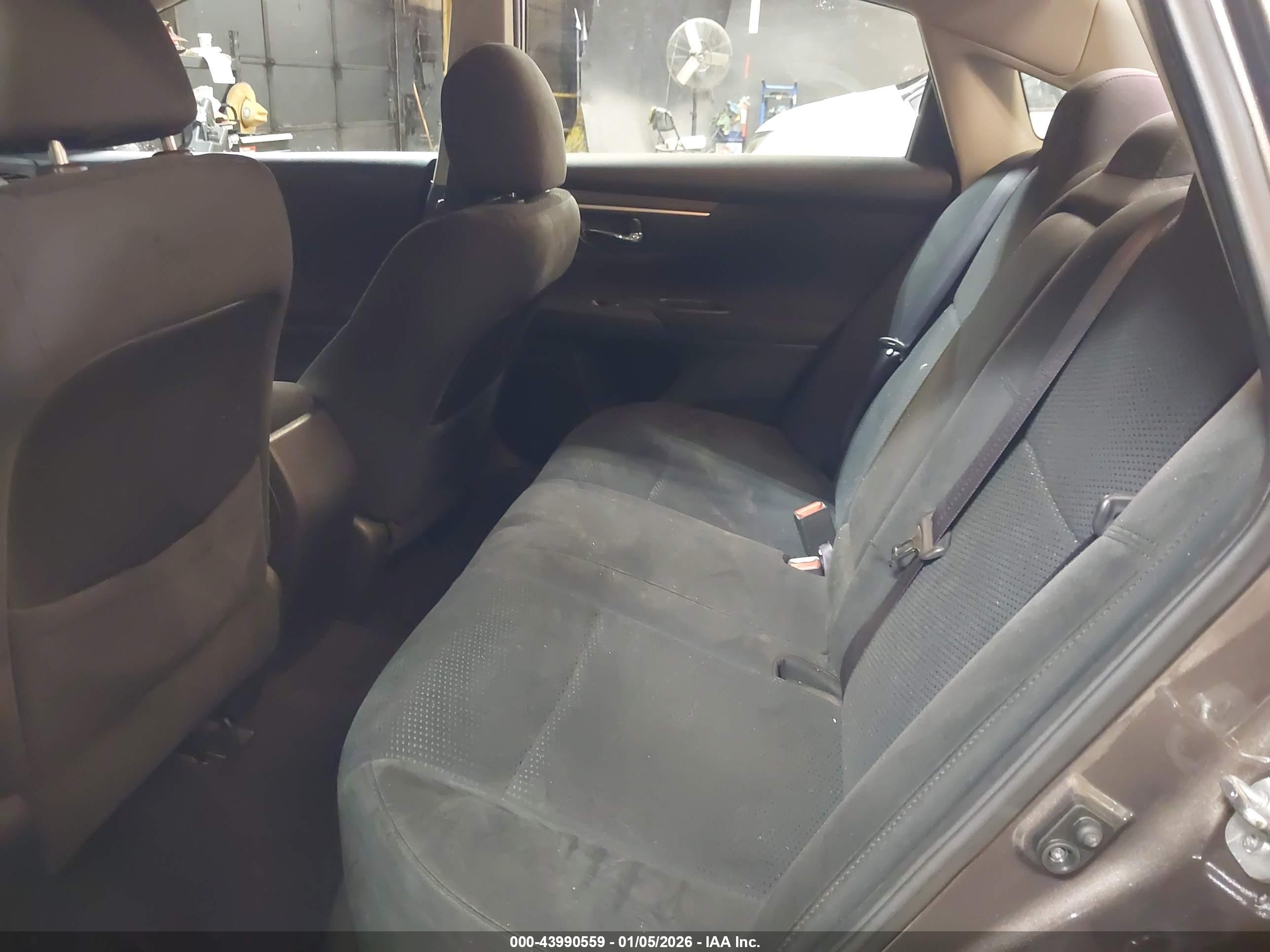 NISSAN ALTIMA image 8