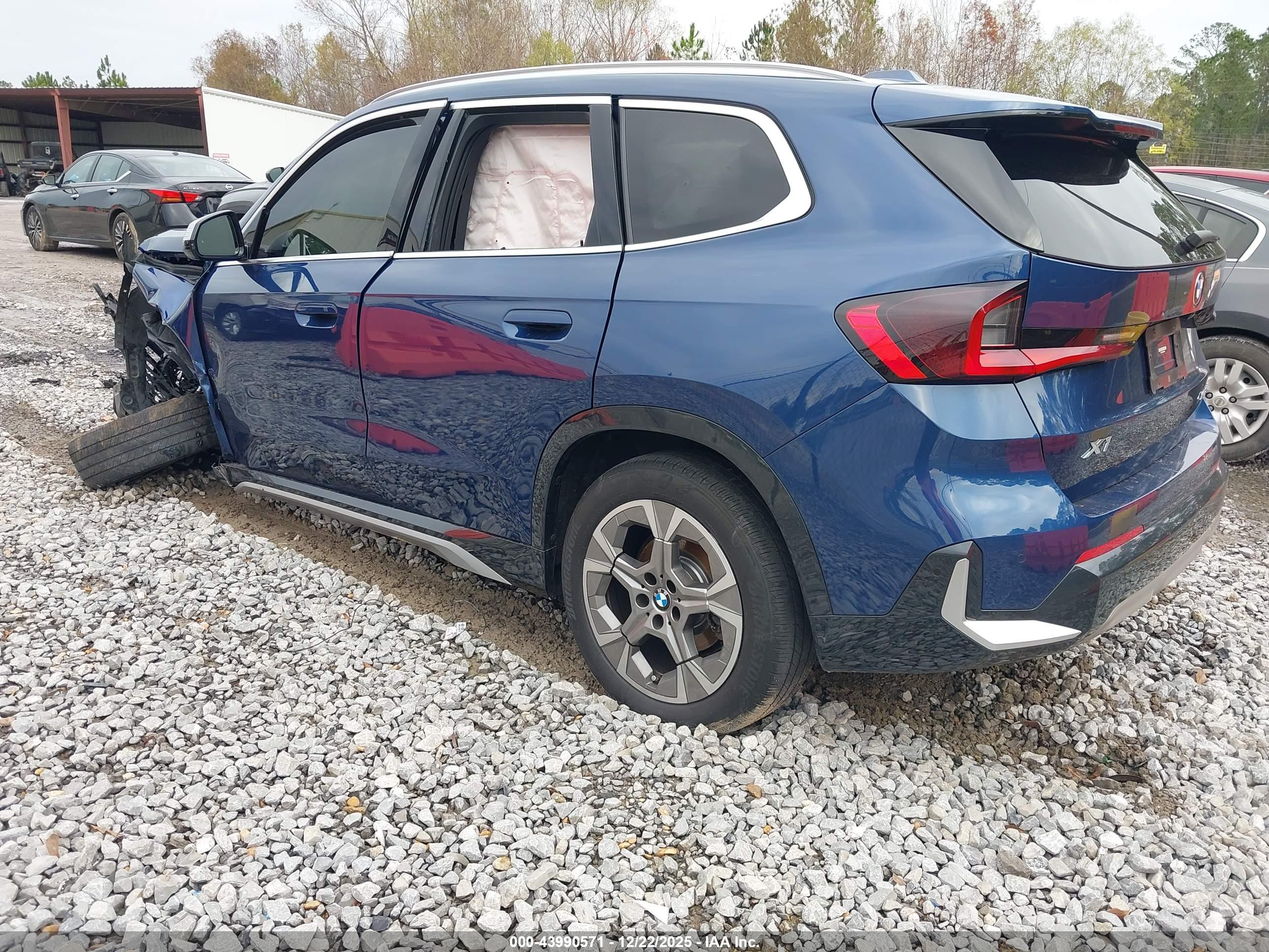 BMW X1 image 3
