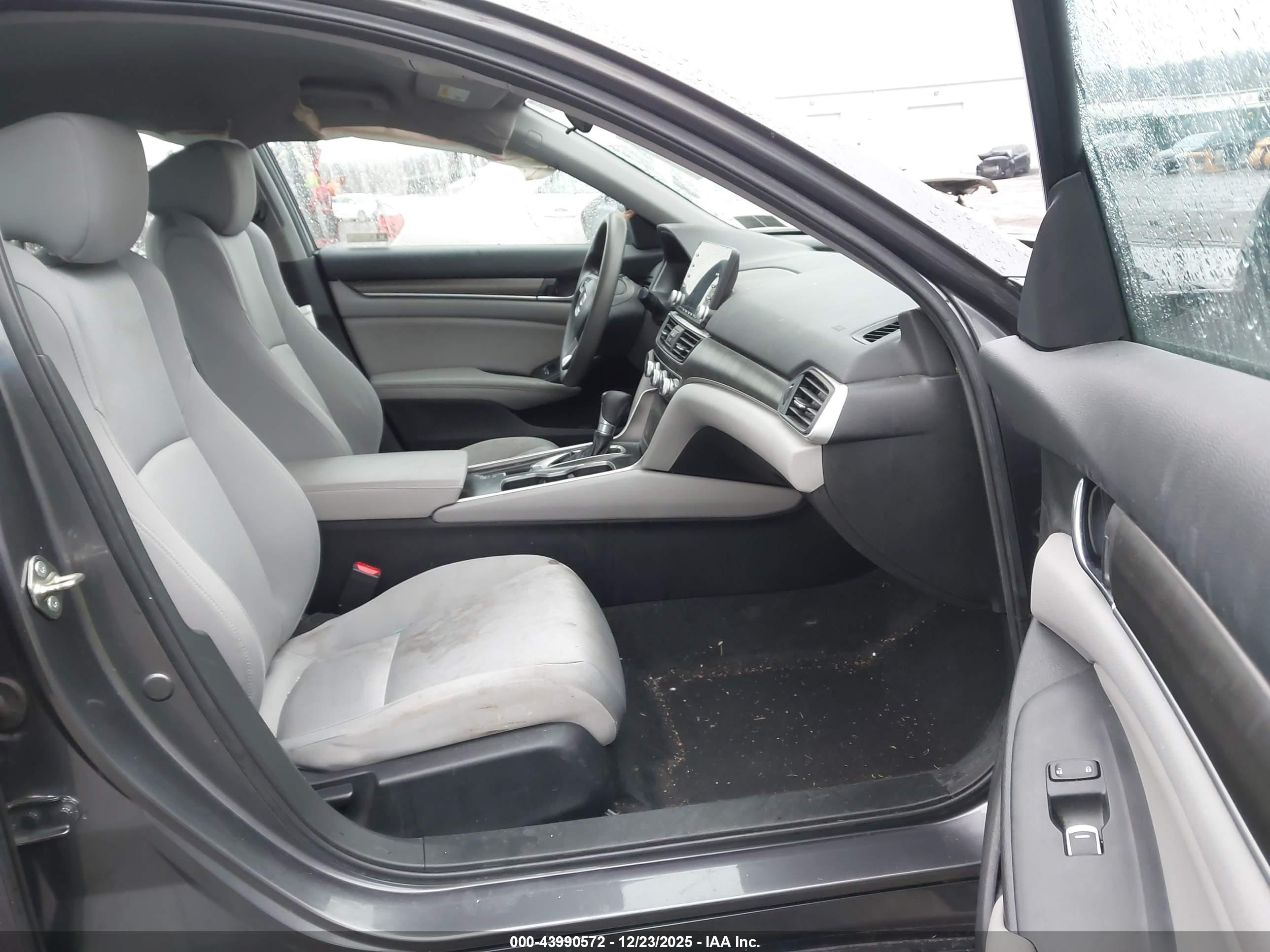 HONDA ACCORD image 5
