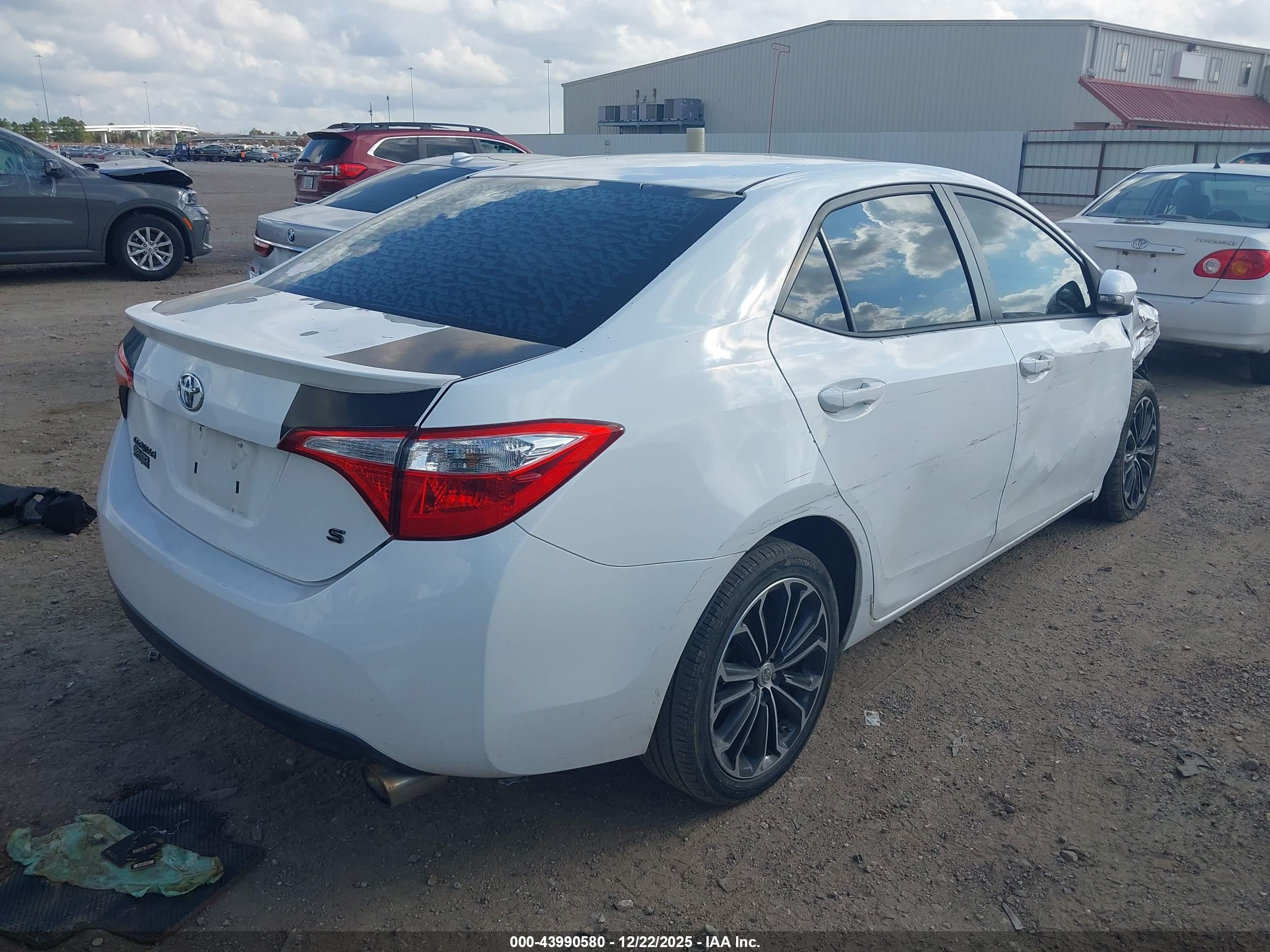 TOYOTA COROLLA image 4