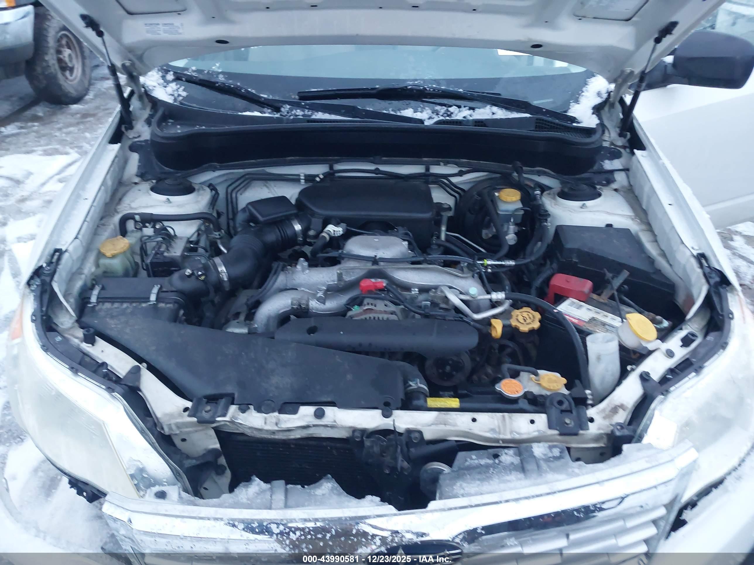 SUBARU FORESTER image 10