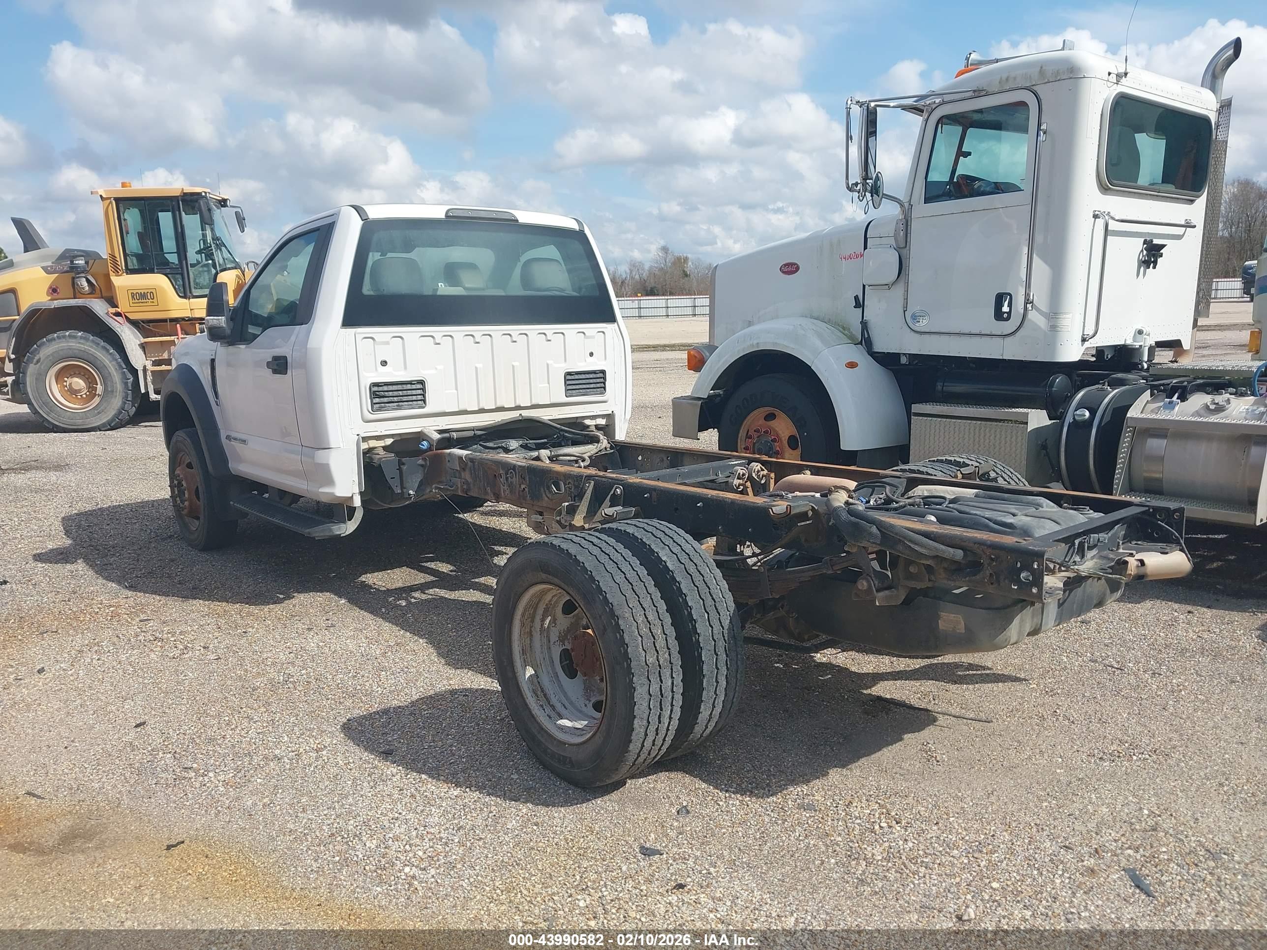 FORD F-550 image 3