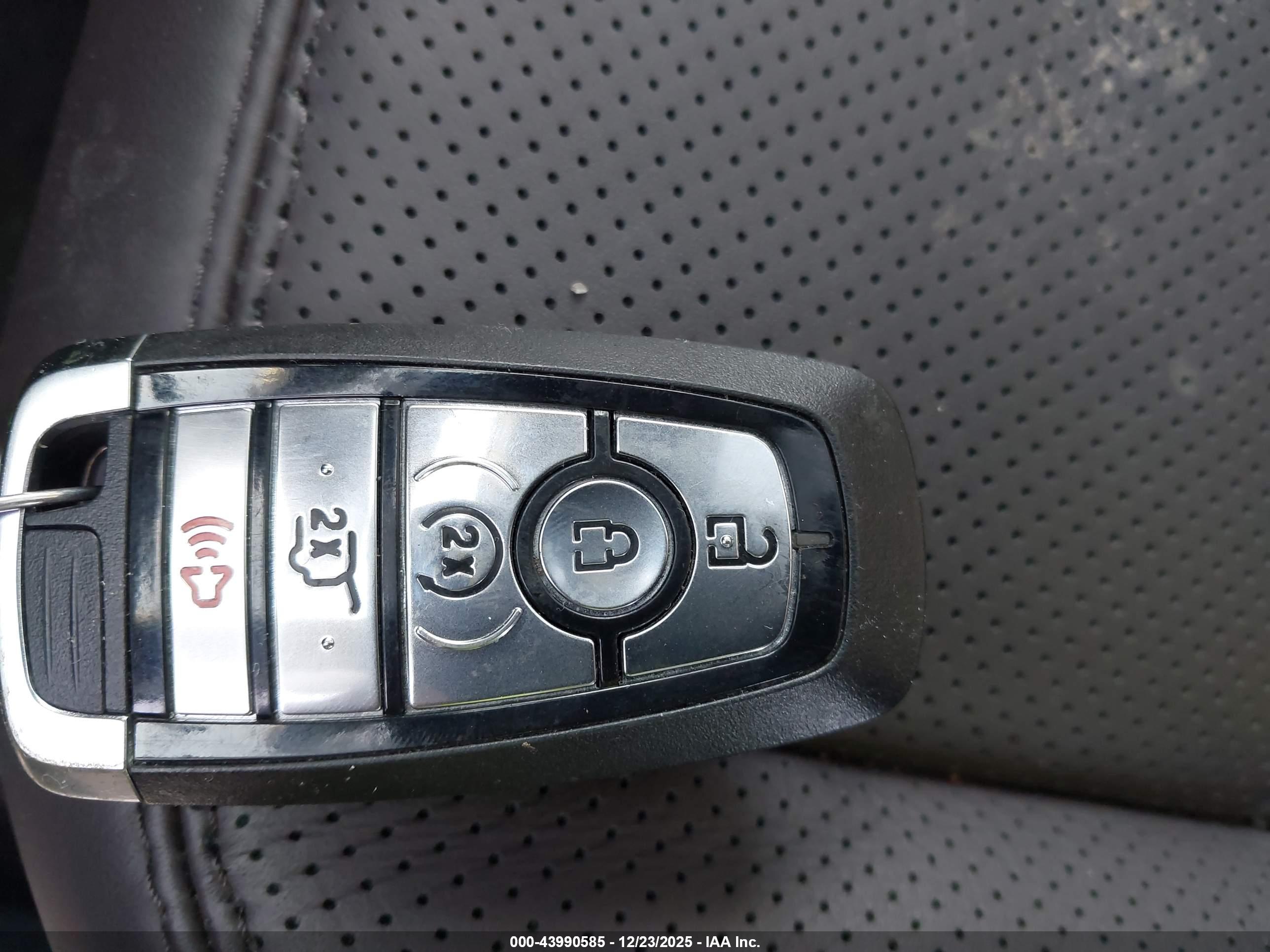 FORD EXPLORER image 11