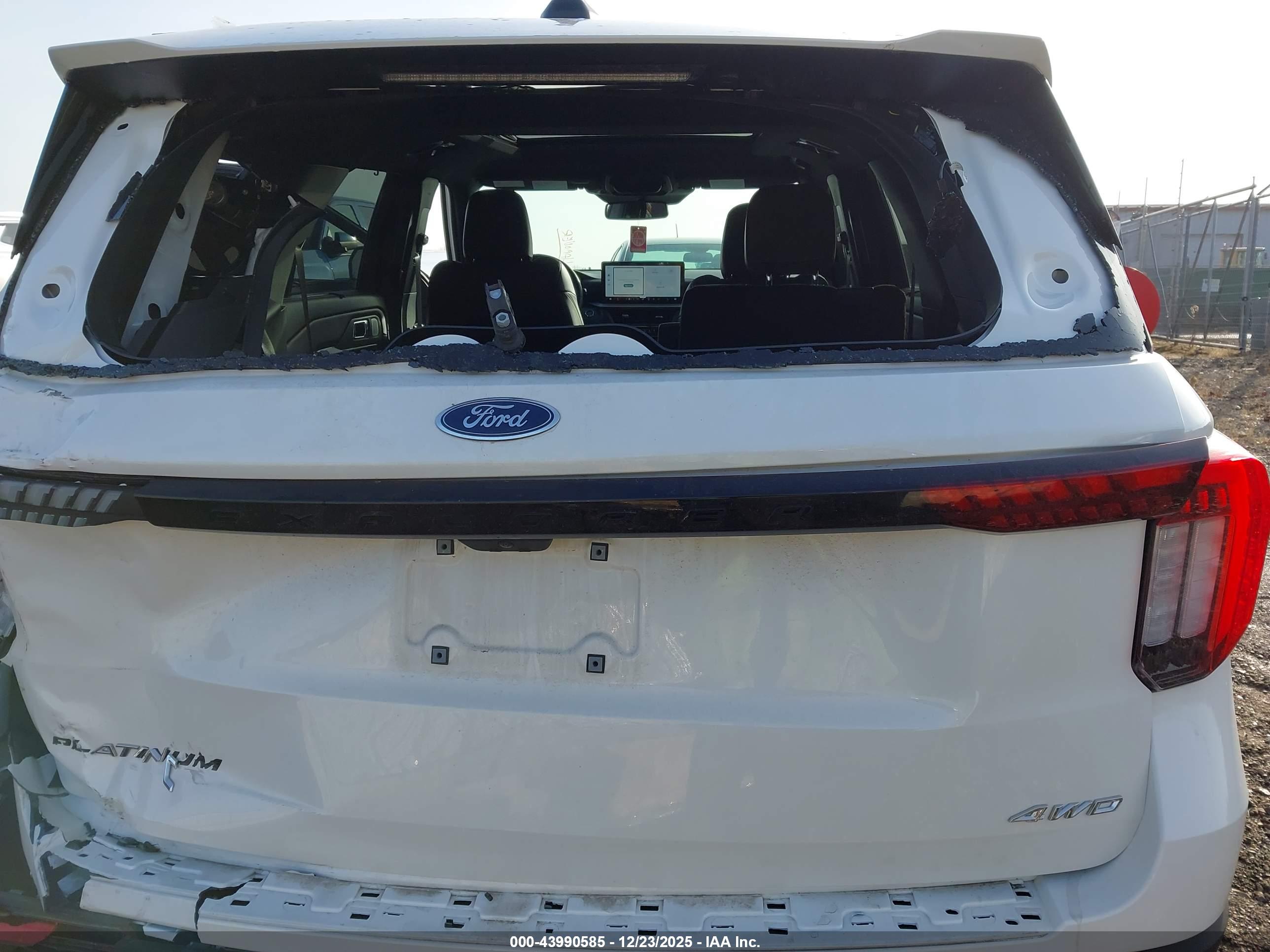 FORD EXPLORER image 6