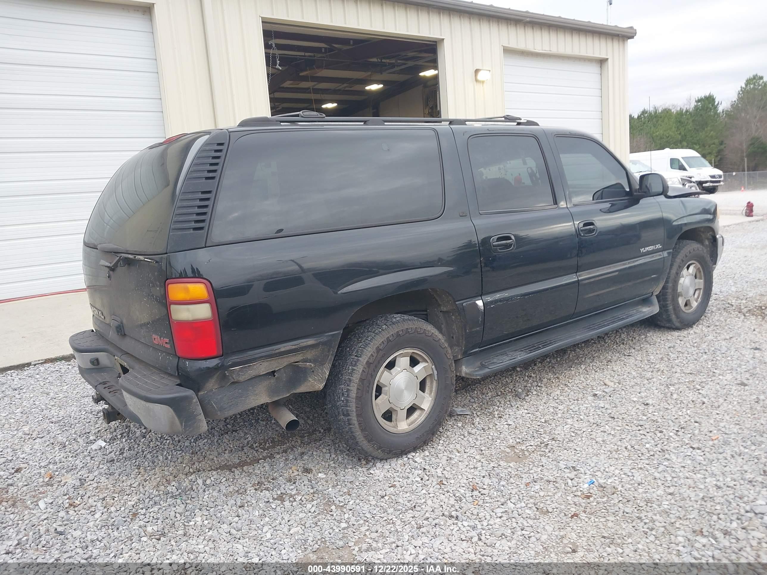 GMC YUKON image 4