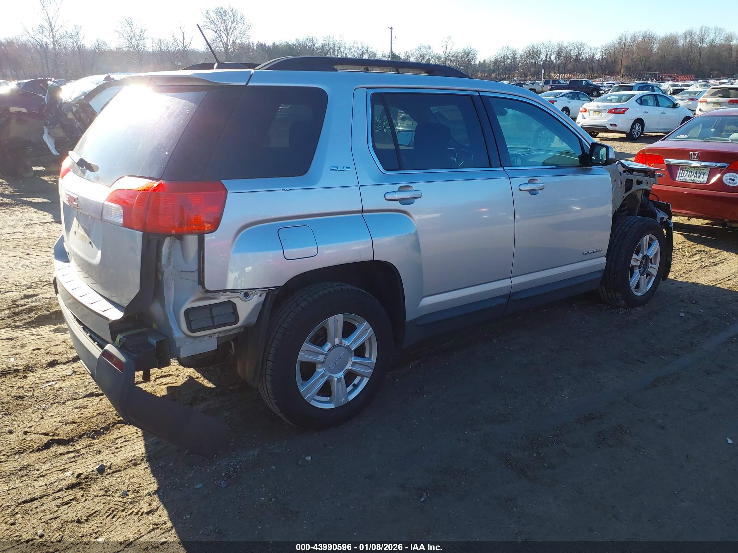 GMC TERRAIN image 4