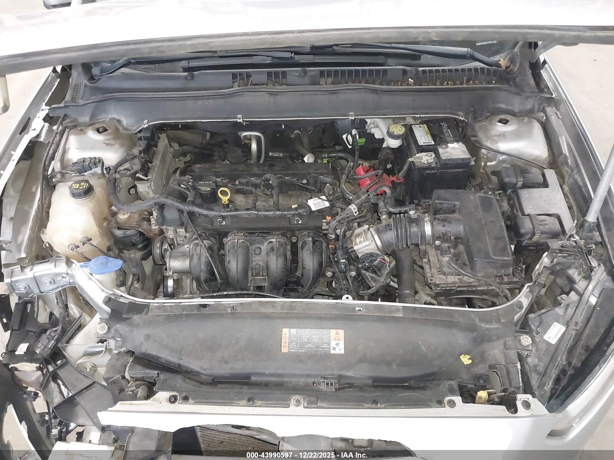 FORD FUSION image 10