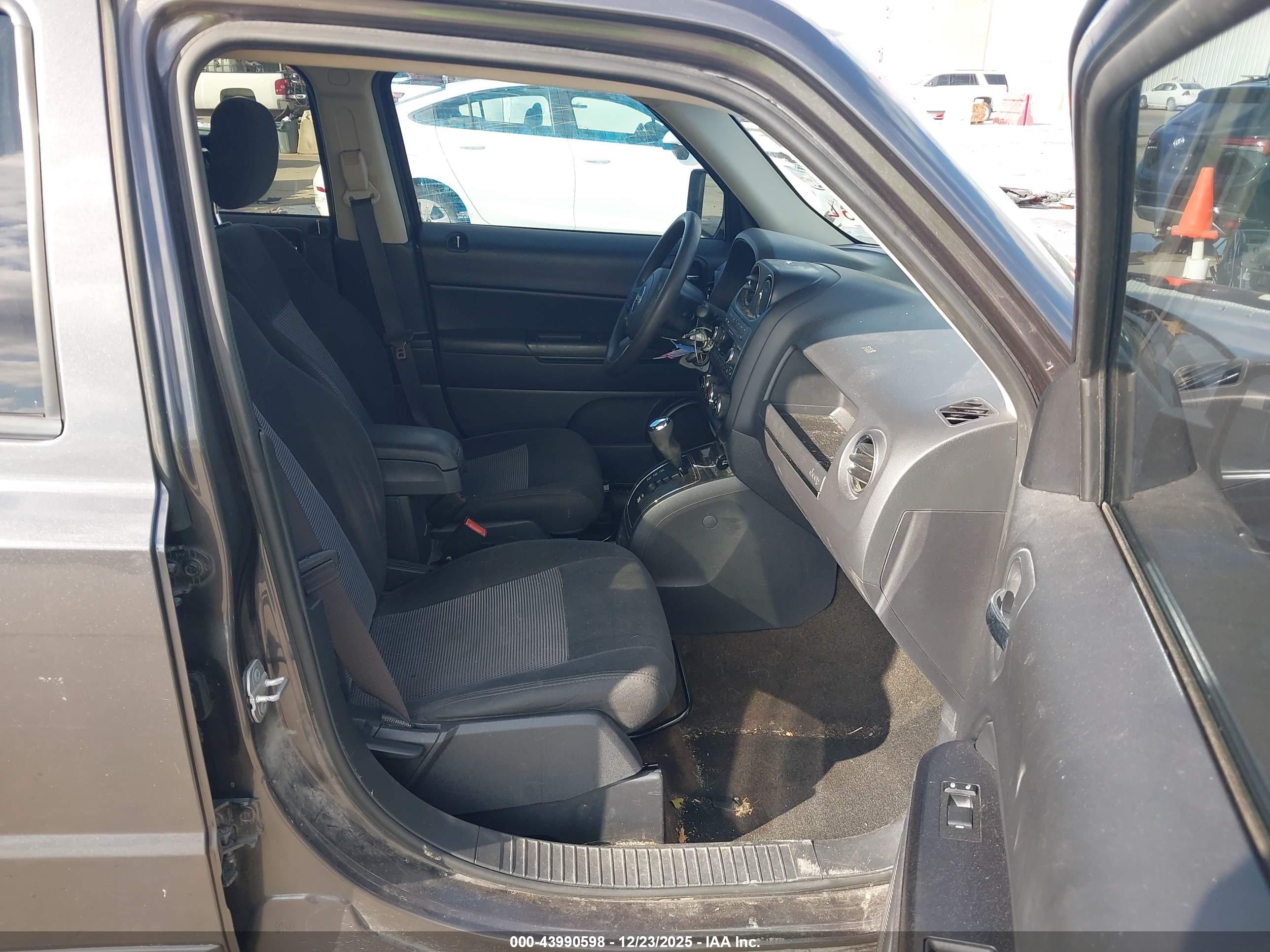 JEEP PATRIOT image 5