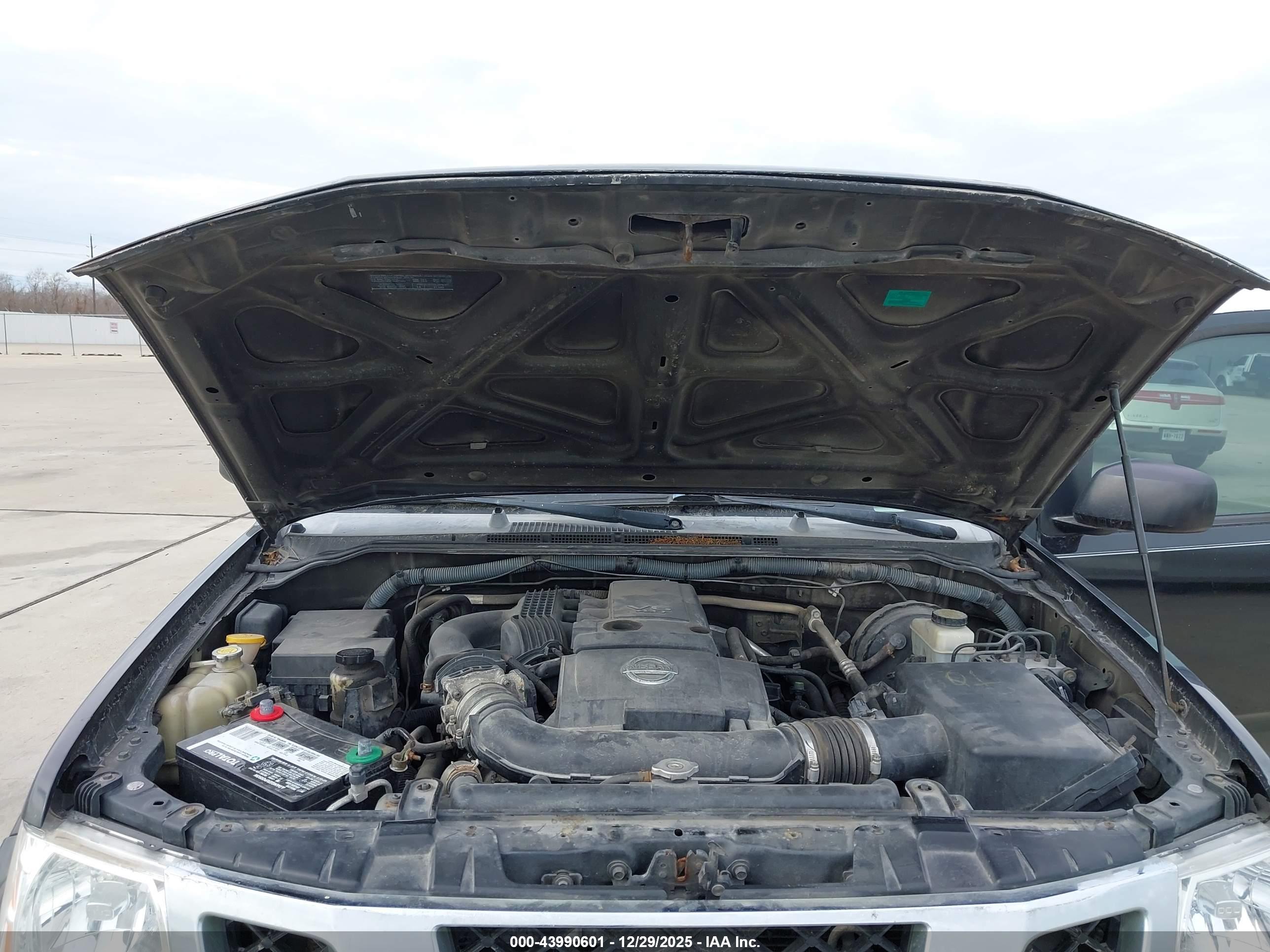 NISSAN FRONTIER image 10