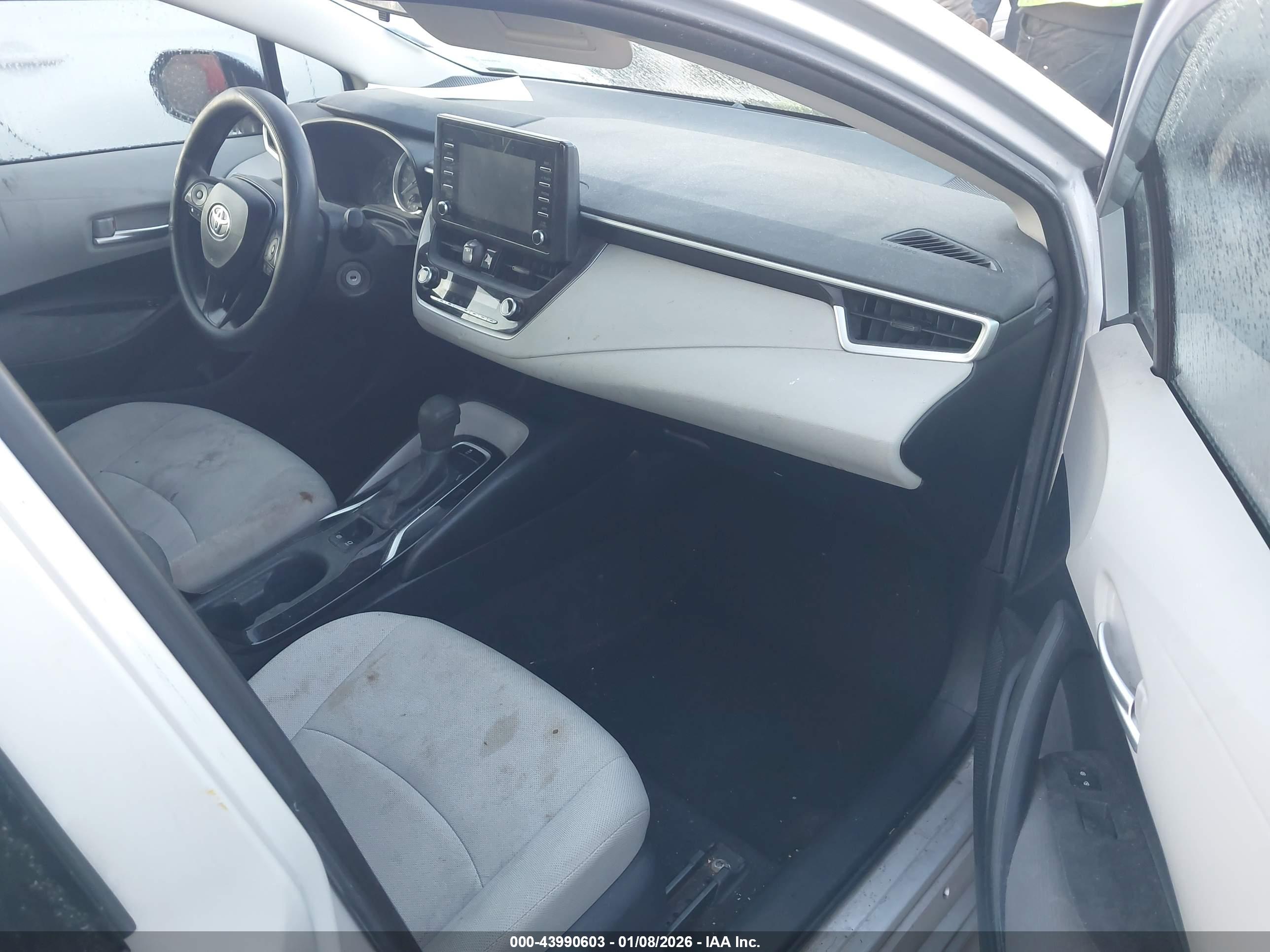 TOYOTA COROLLA image 5