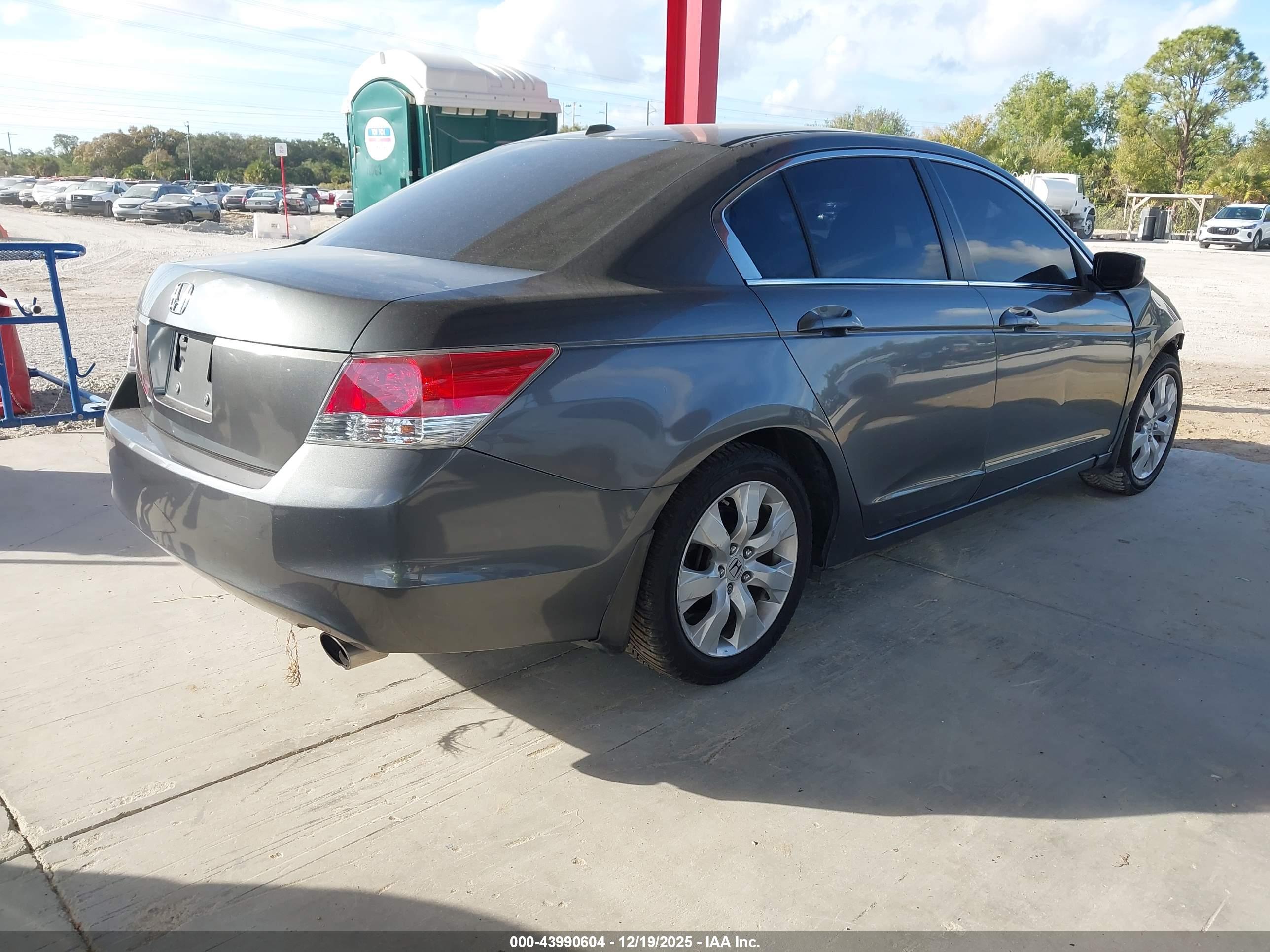 HONDA ACCORD image 4
