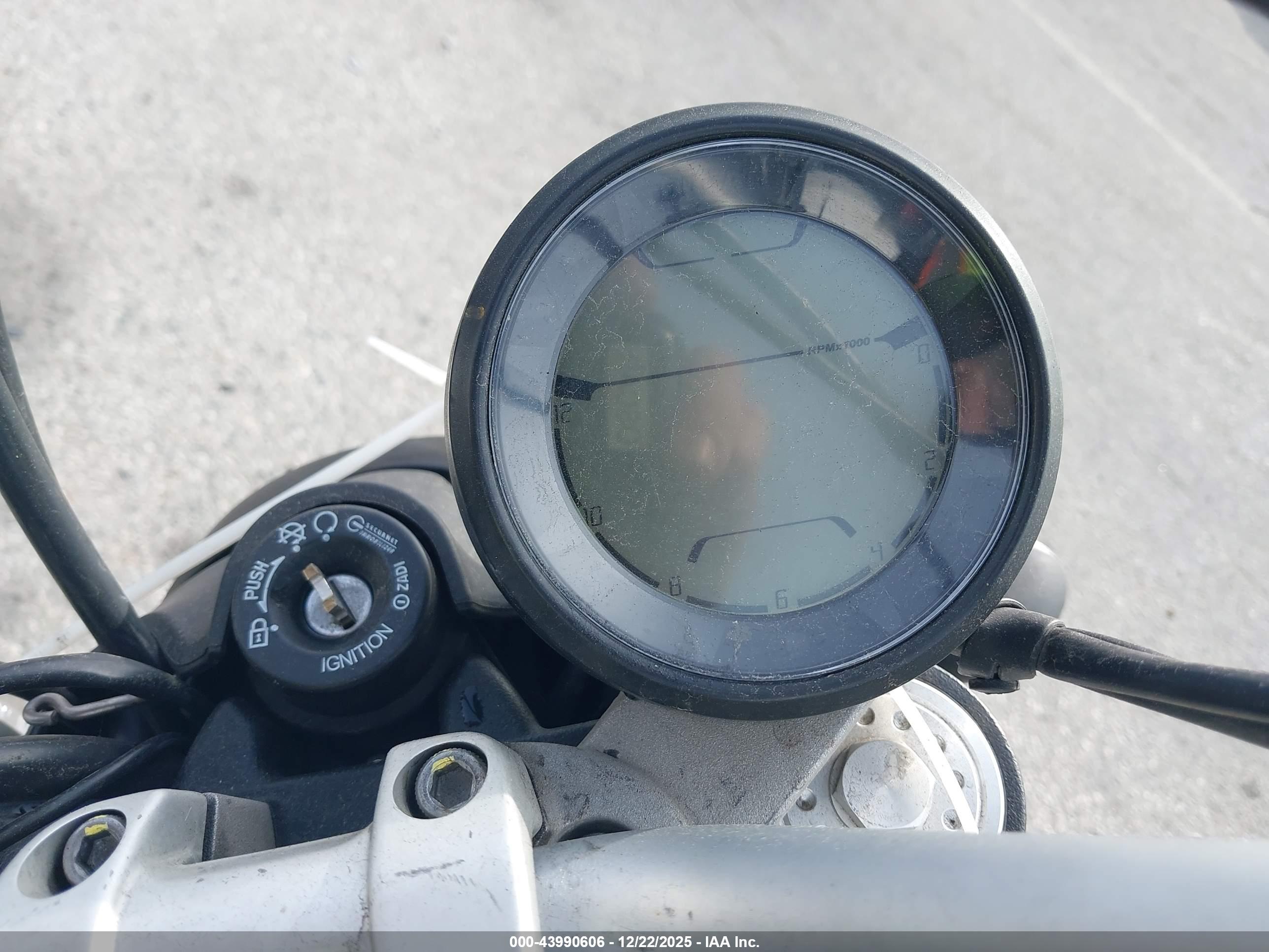 DUCATI SCRAMBLER image 7