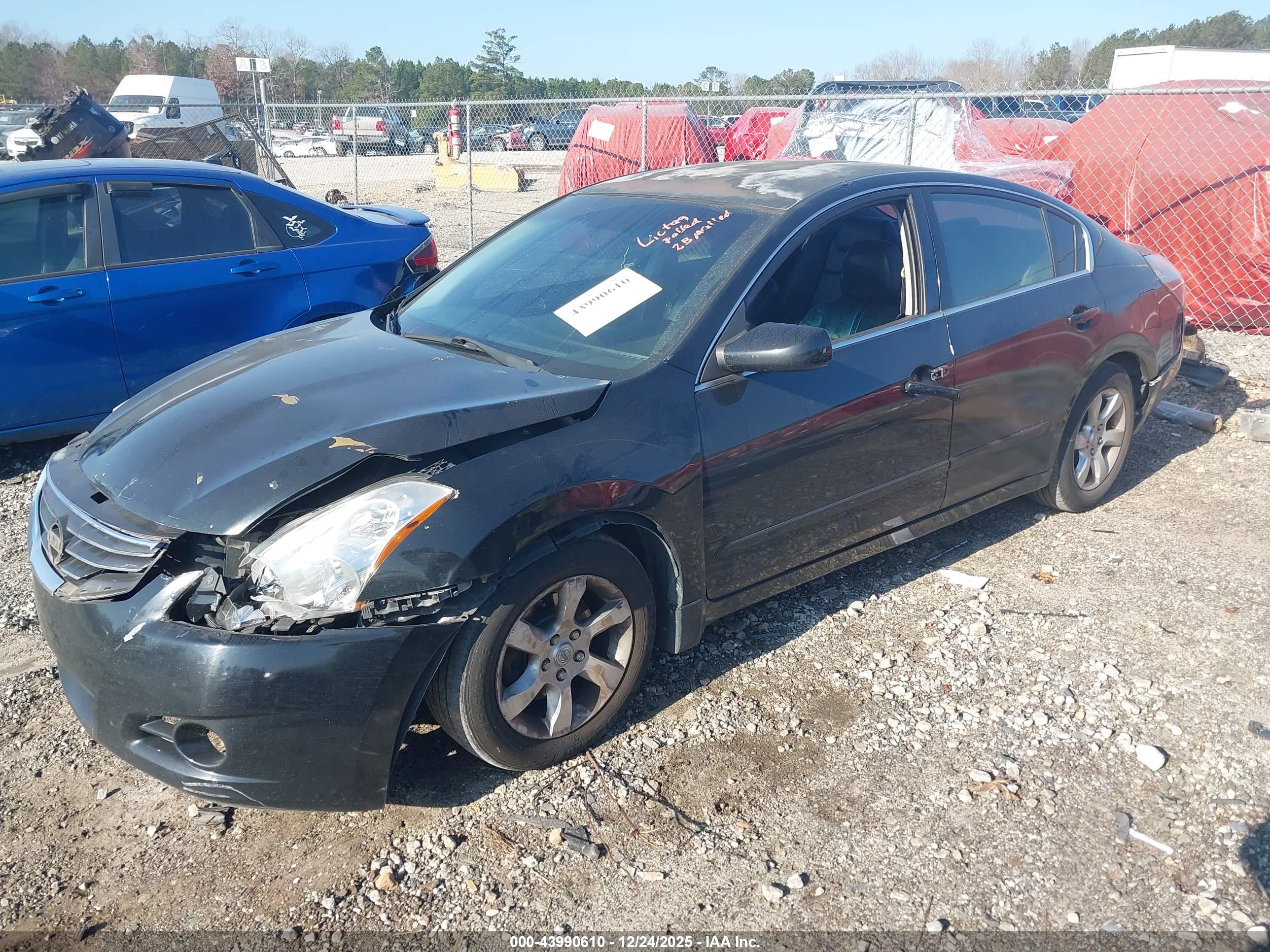 NISSAN ALTIMA image 2