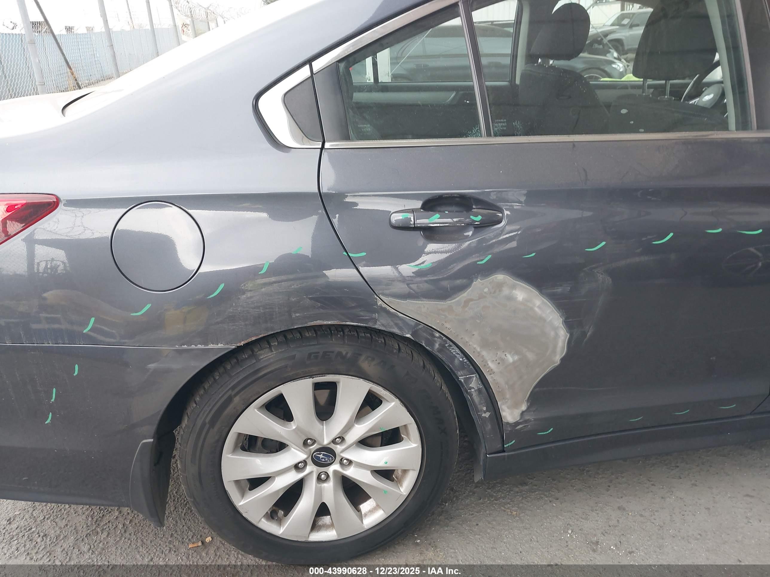SUBARU LEGACY image 6