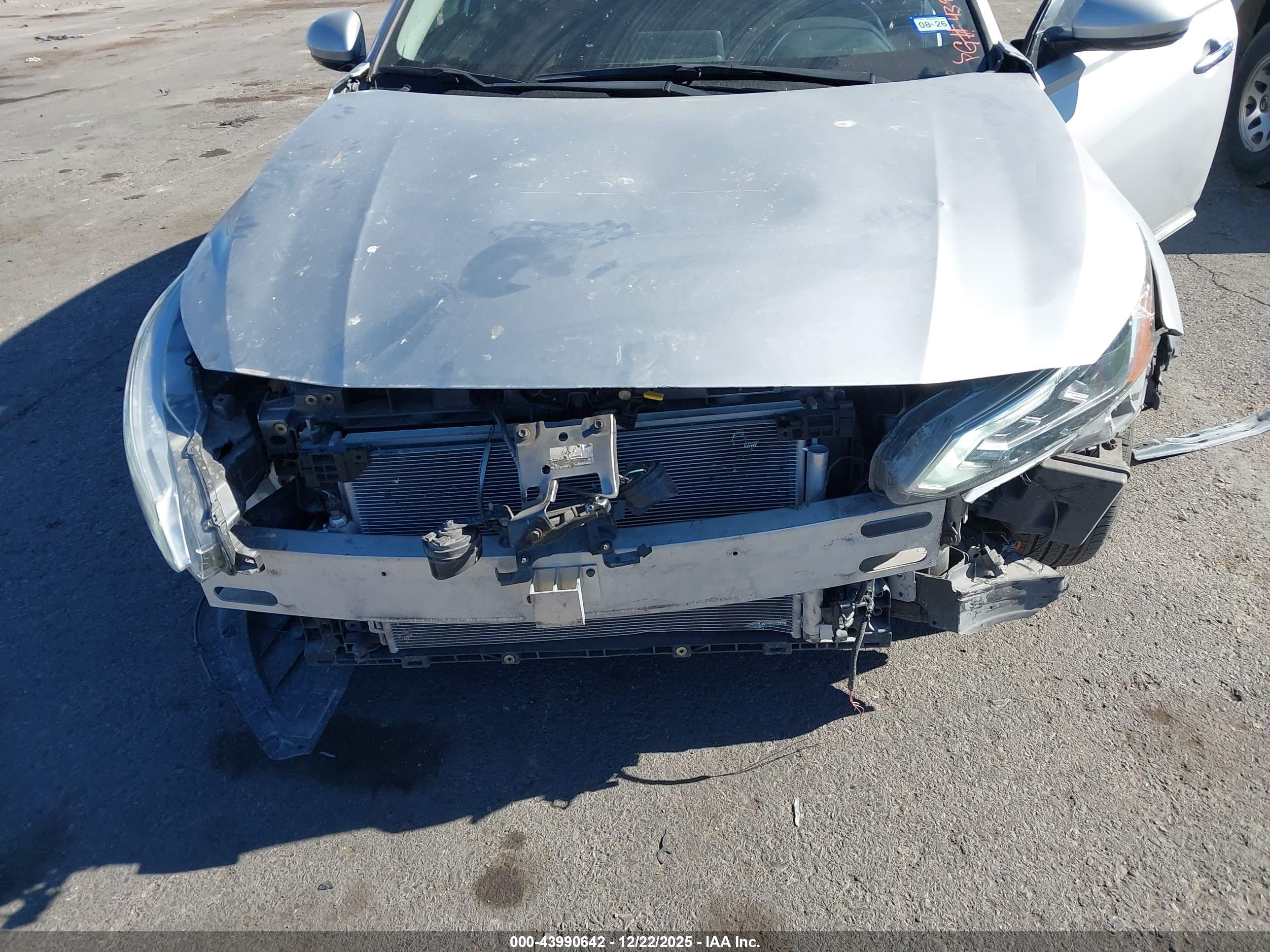 NISSAN ALTIMA image 6