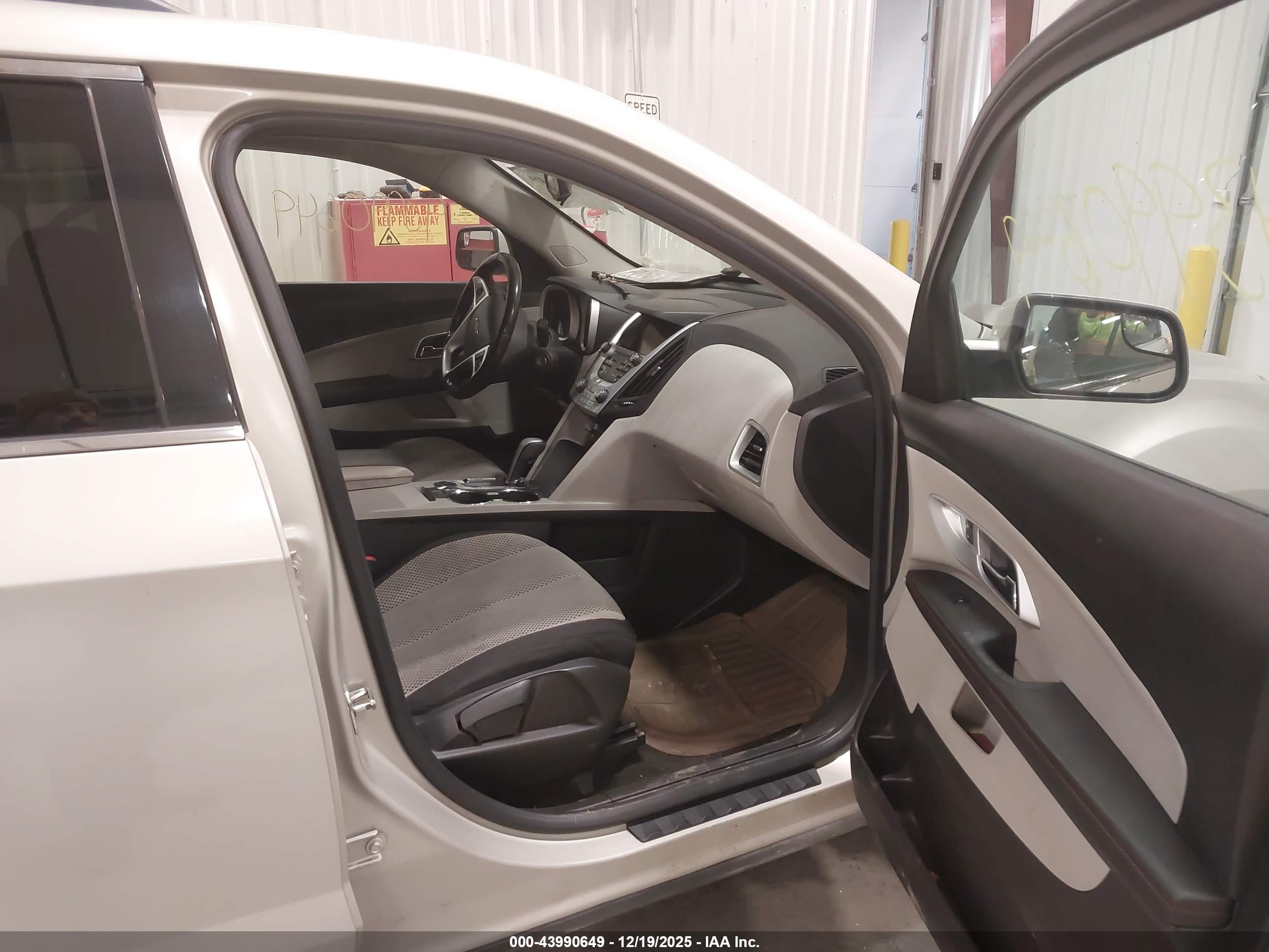 CHEVROLET EQUINOX image 5