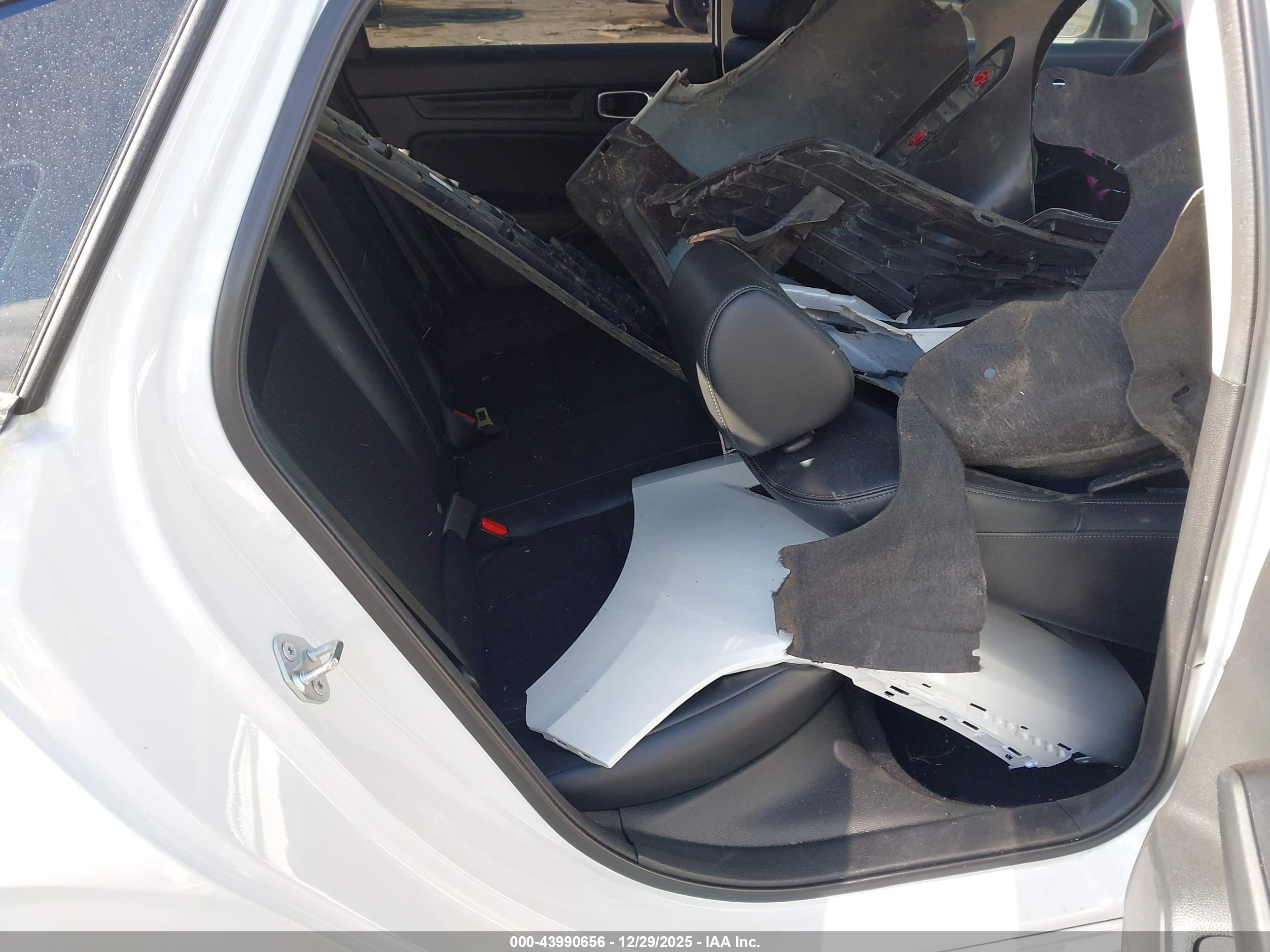 HONDA CIVIC image 8