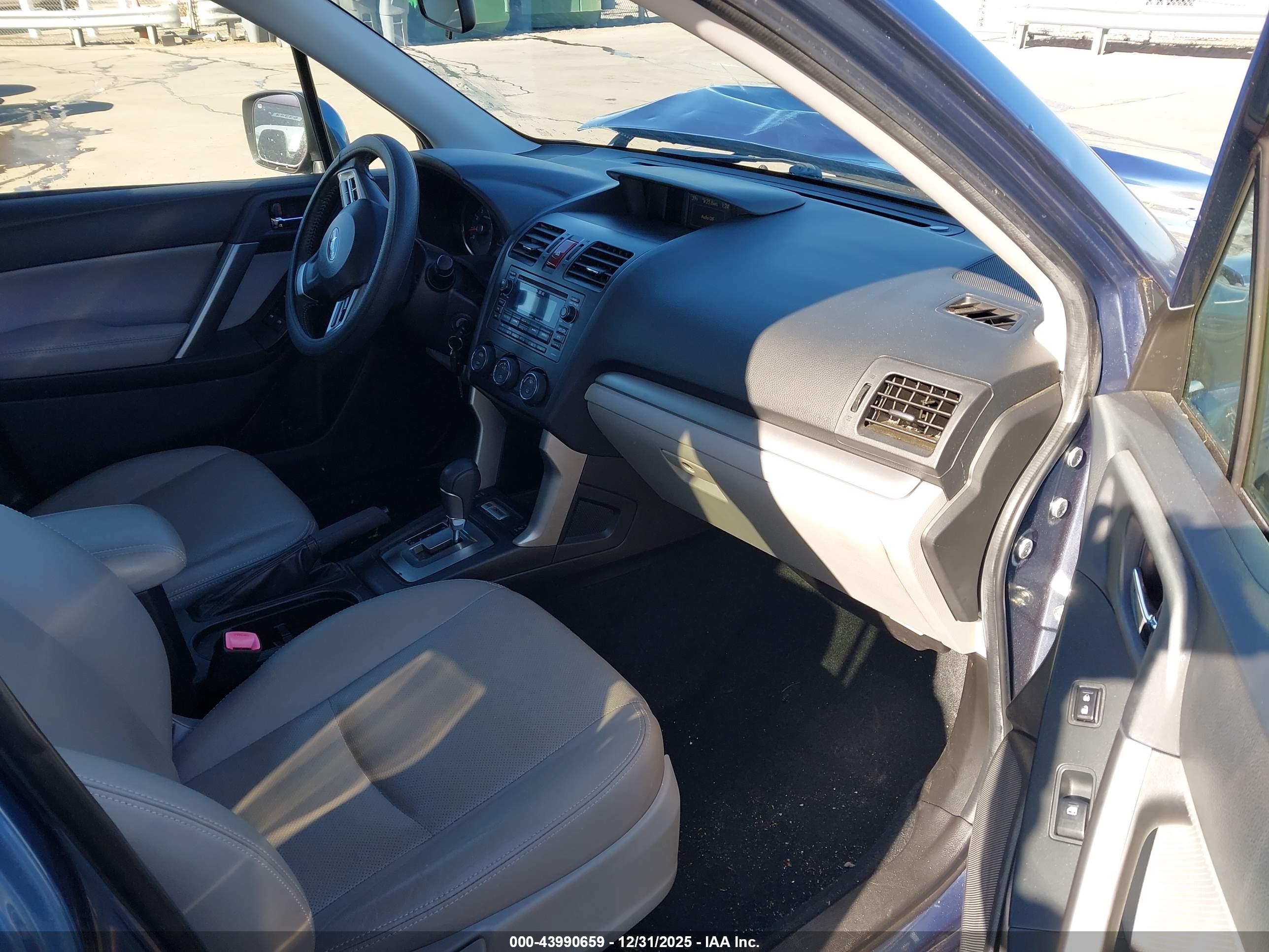 SUBARU FORESTER image 5