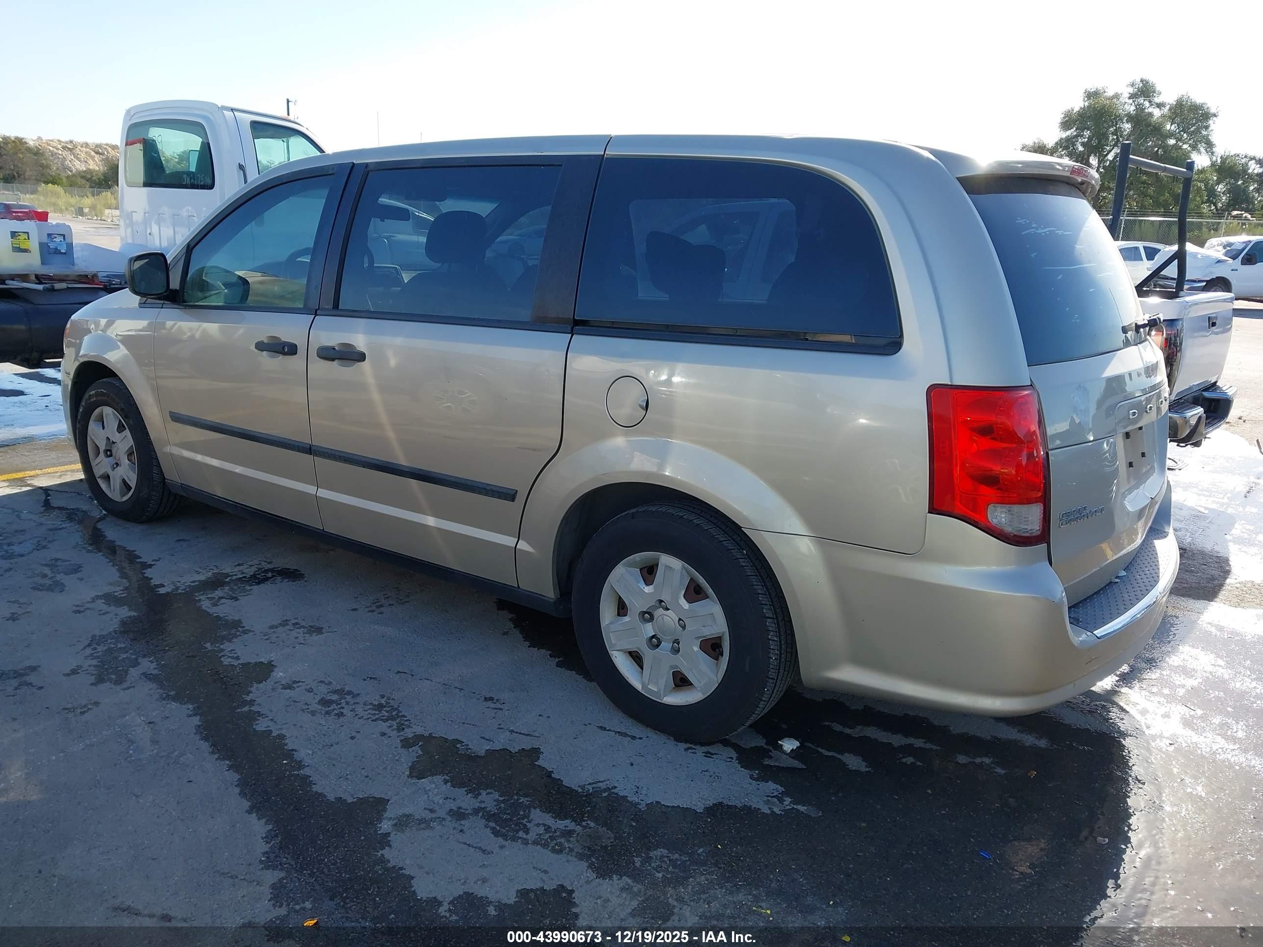 DODGE GRAND image 3