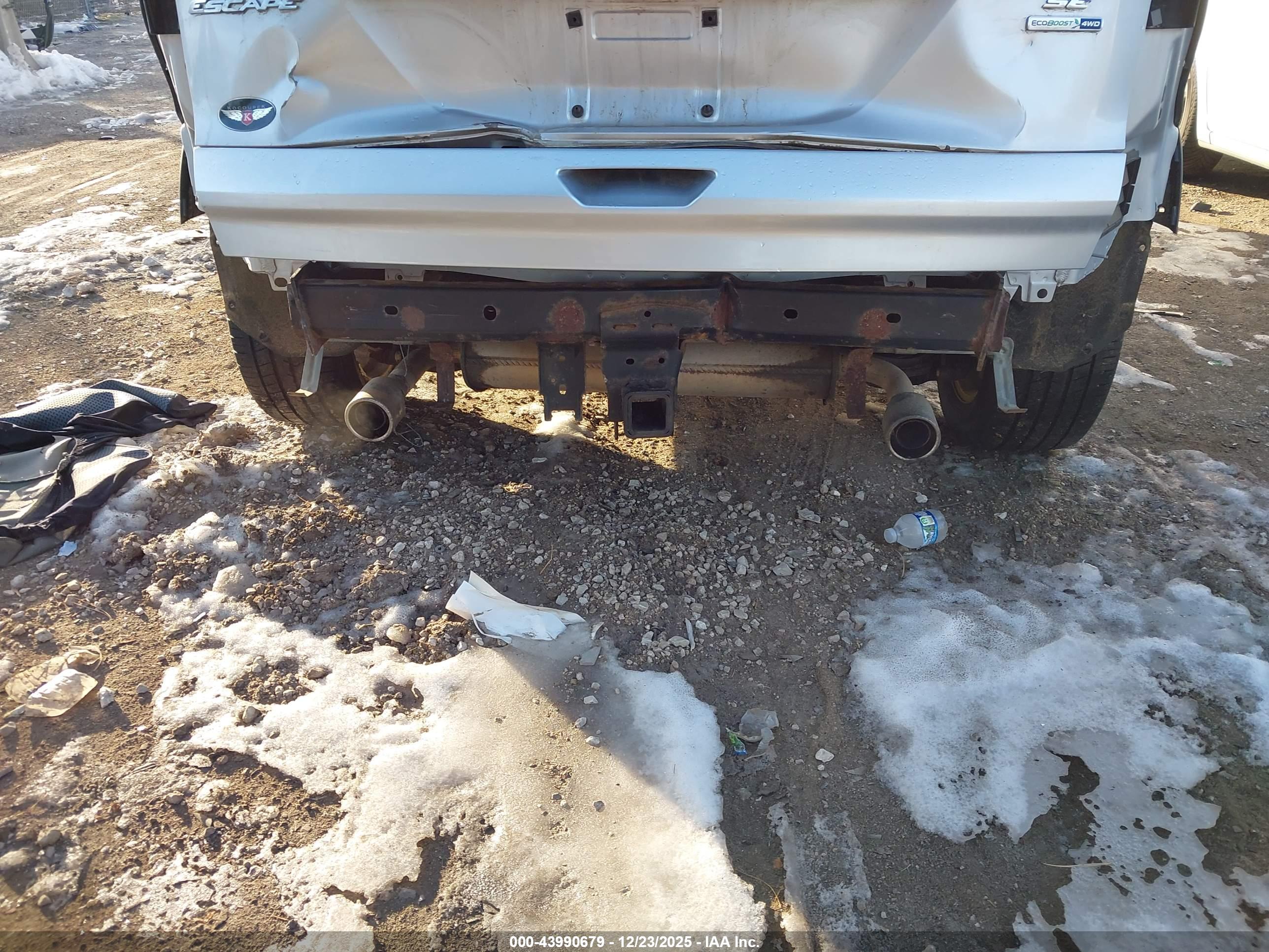 FORD ESCAPE image 6