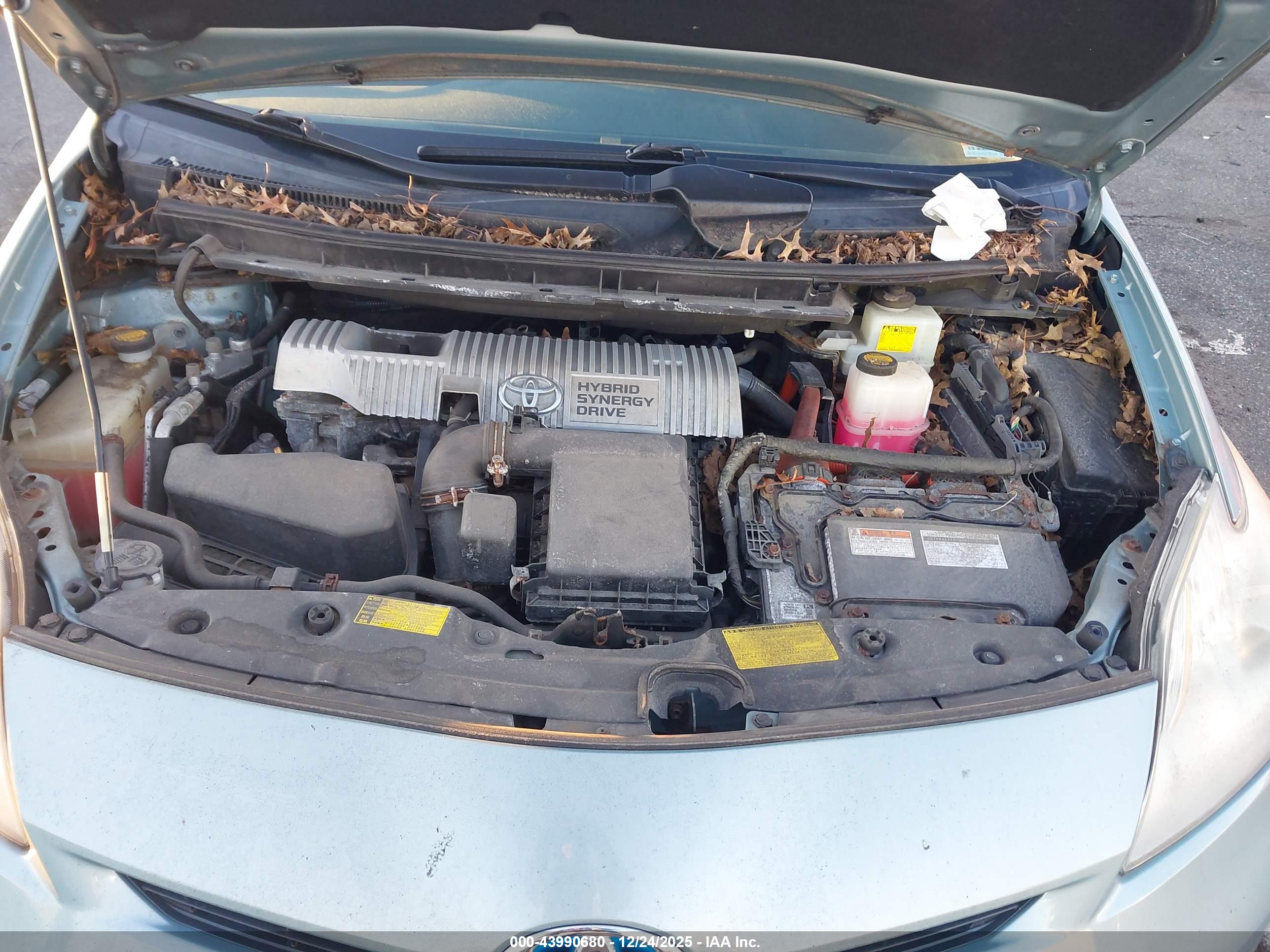 TOYOTA PRIUS image 10