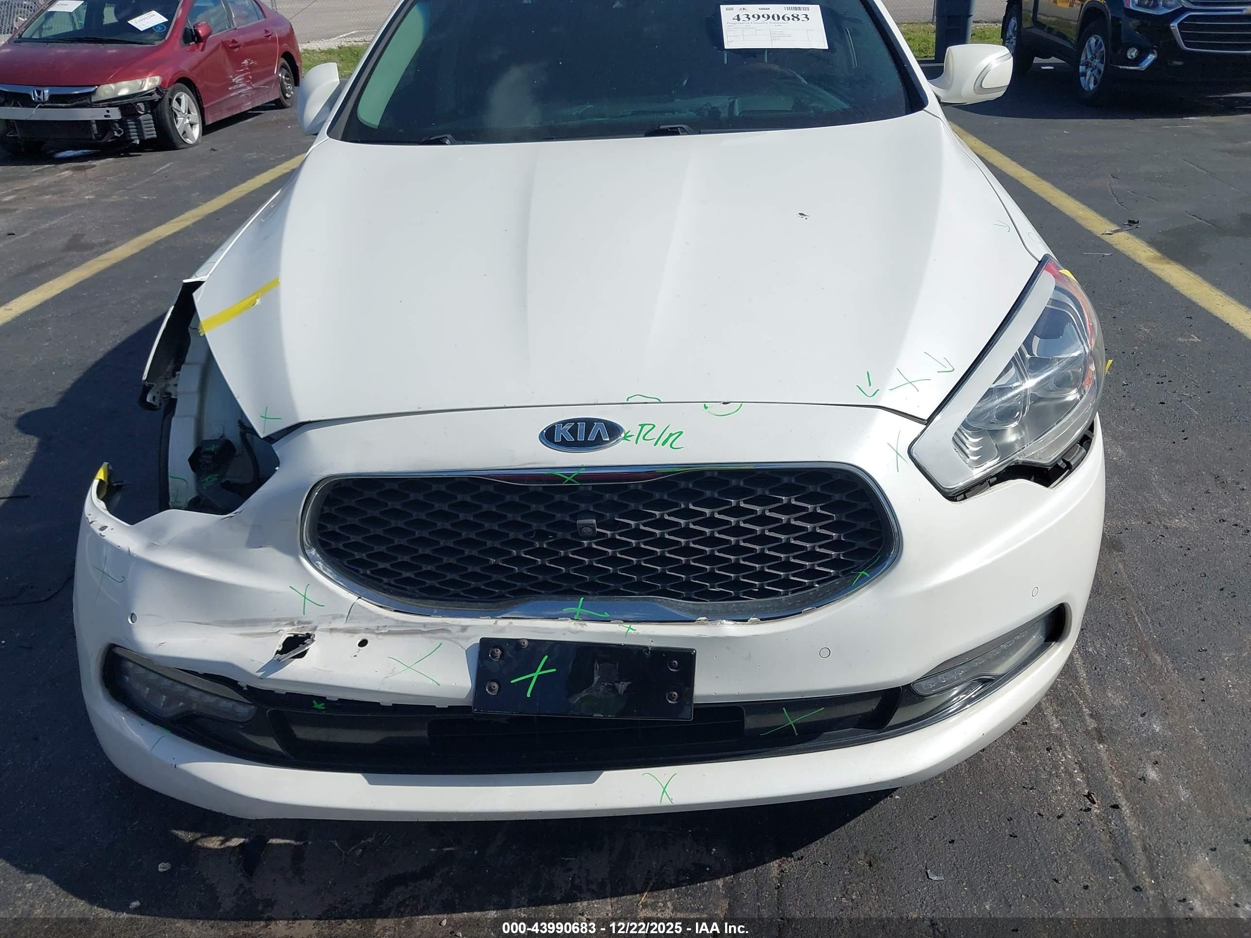 KIA K900 image 6