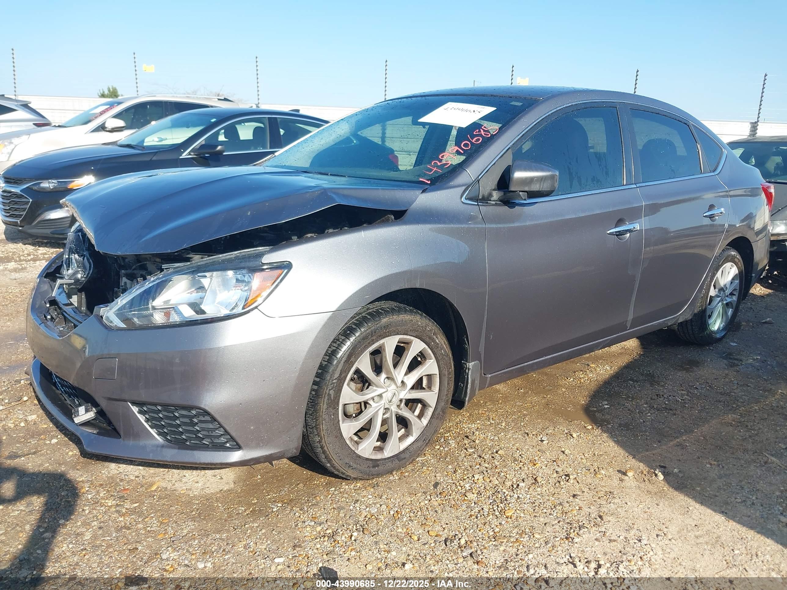 NISSAN SENTRA image 2
