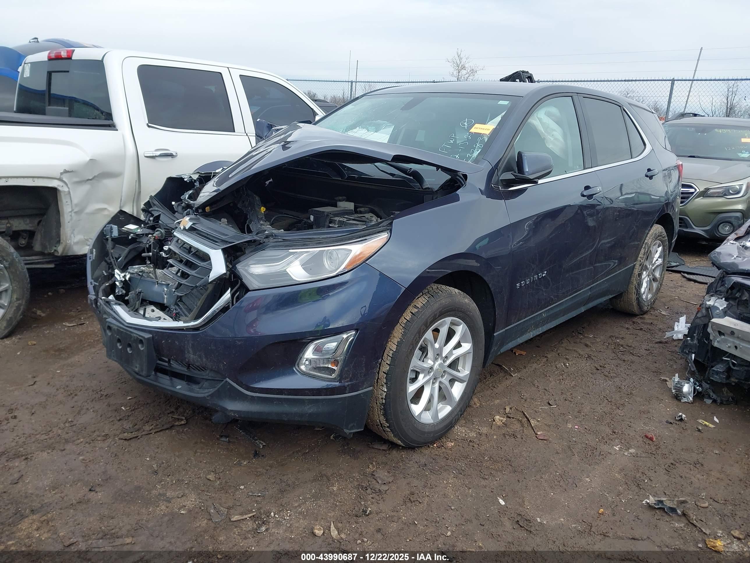 CHEVROLET EQUINOX image 2