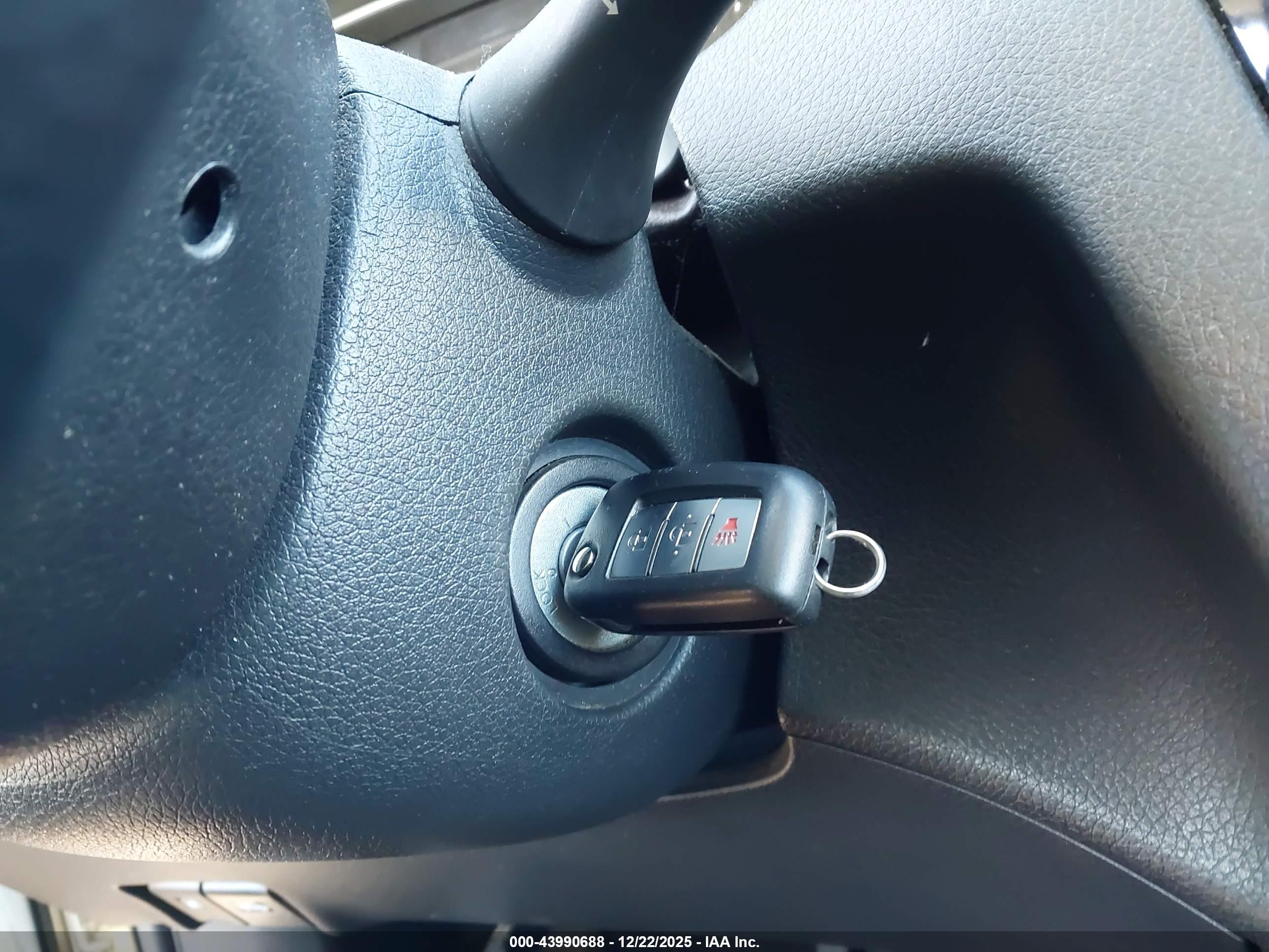 NISSAN ROGUE image 11