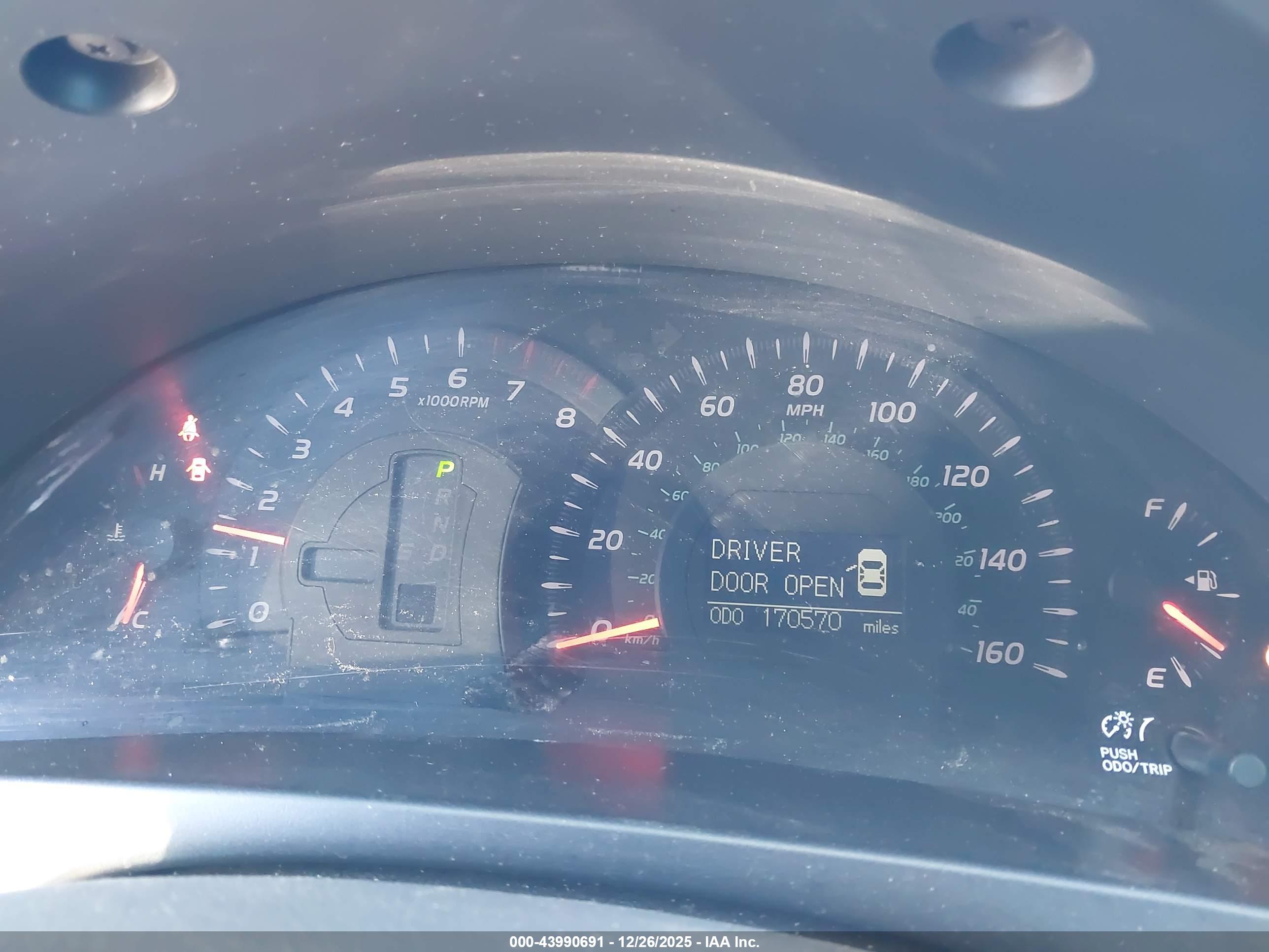 TOYOTA CAMRY image 7