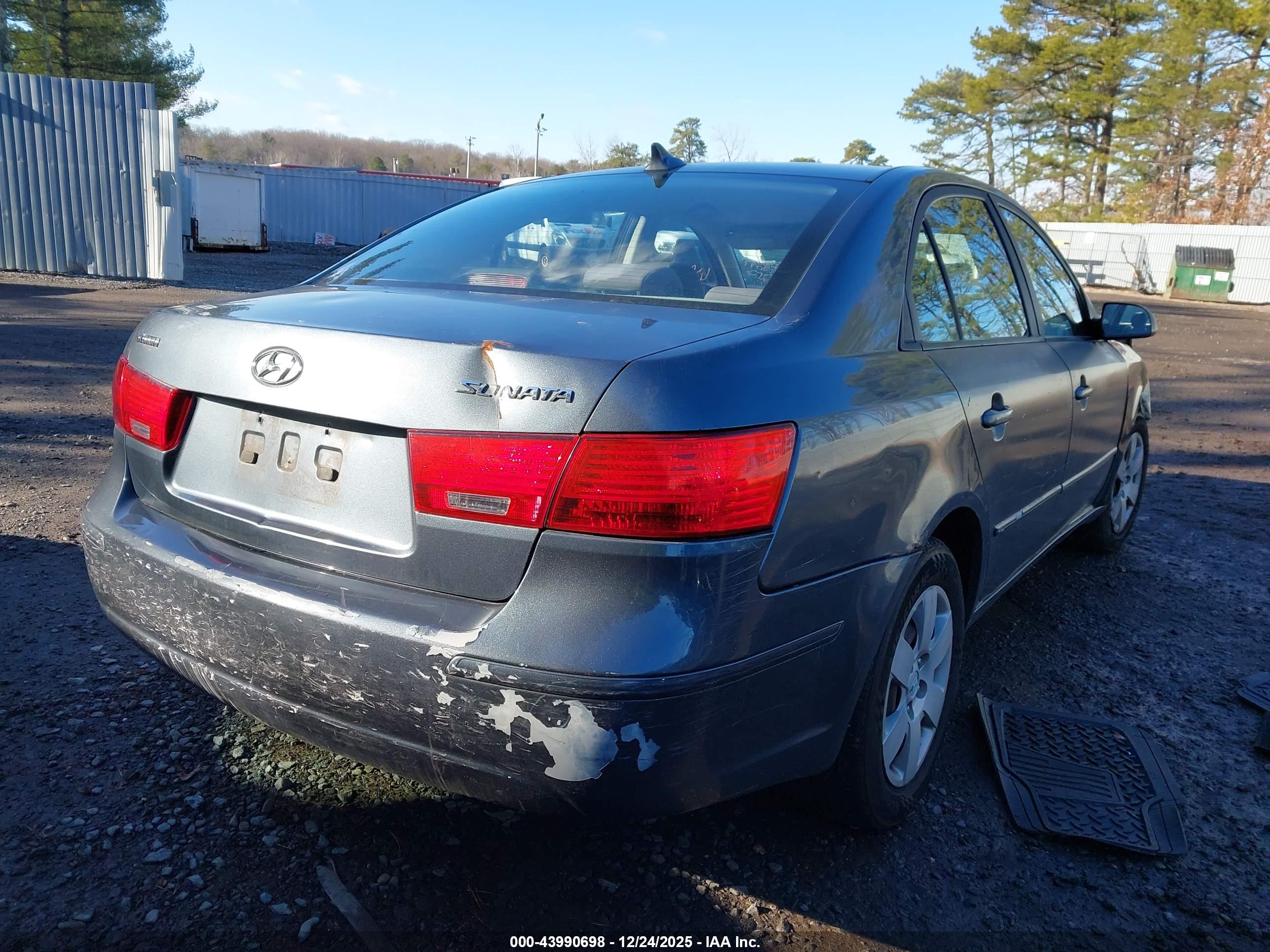 HYUNDAI SONATA image 4