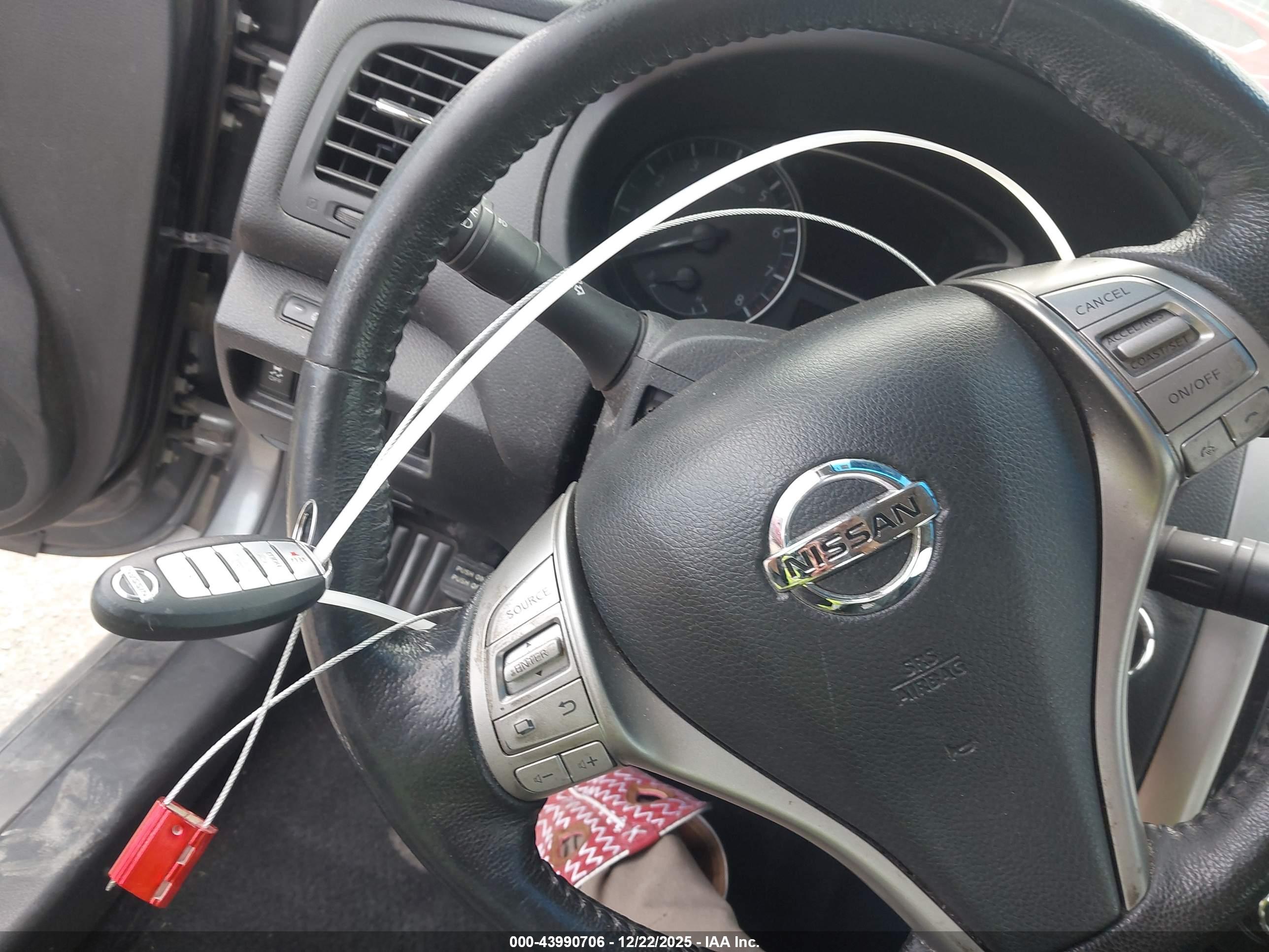 NISSAN ALTIMA image 11