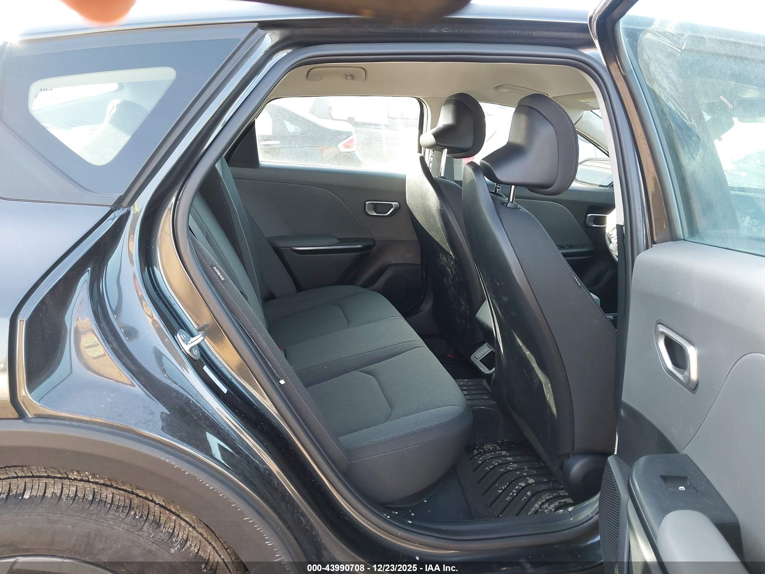 KIA K4 image 8