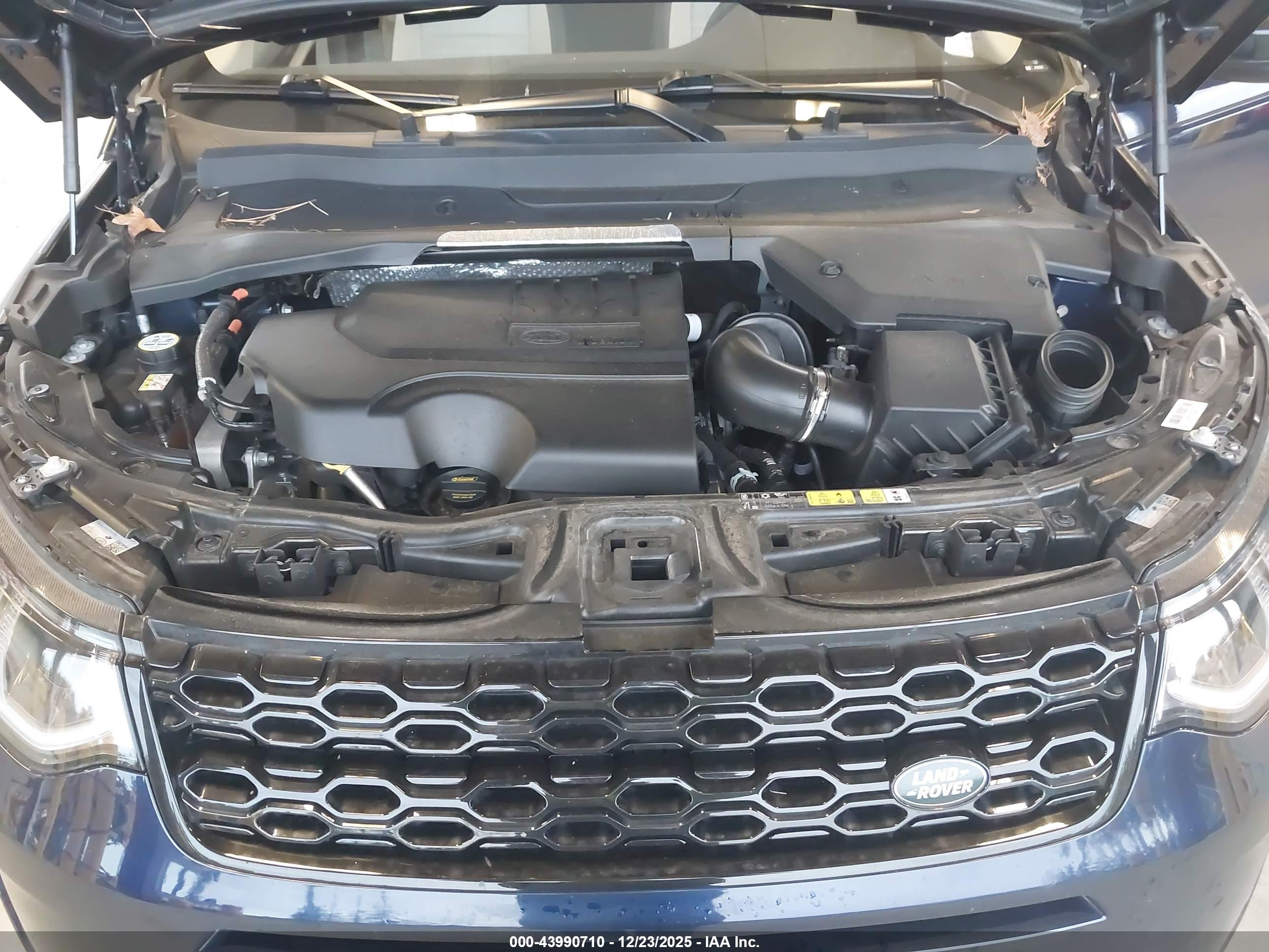 LAND ROVER image 10