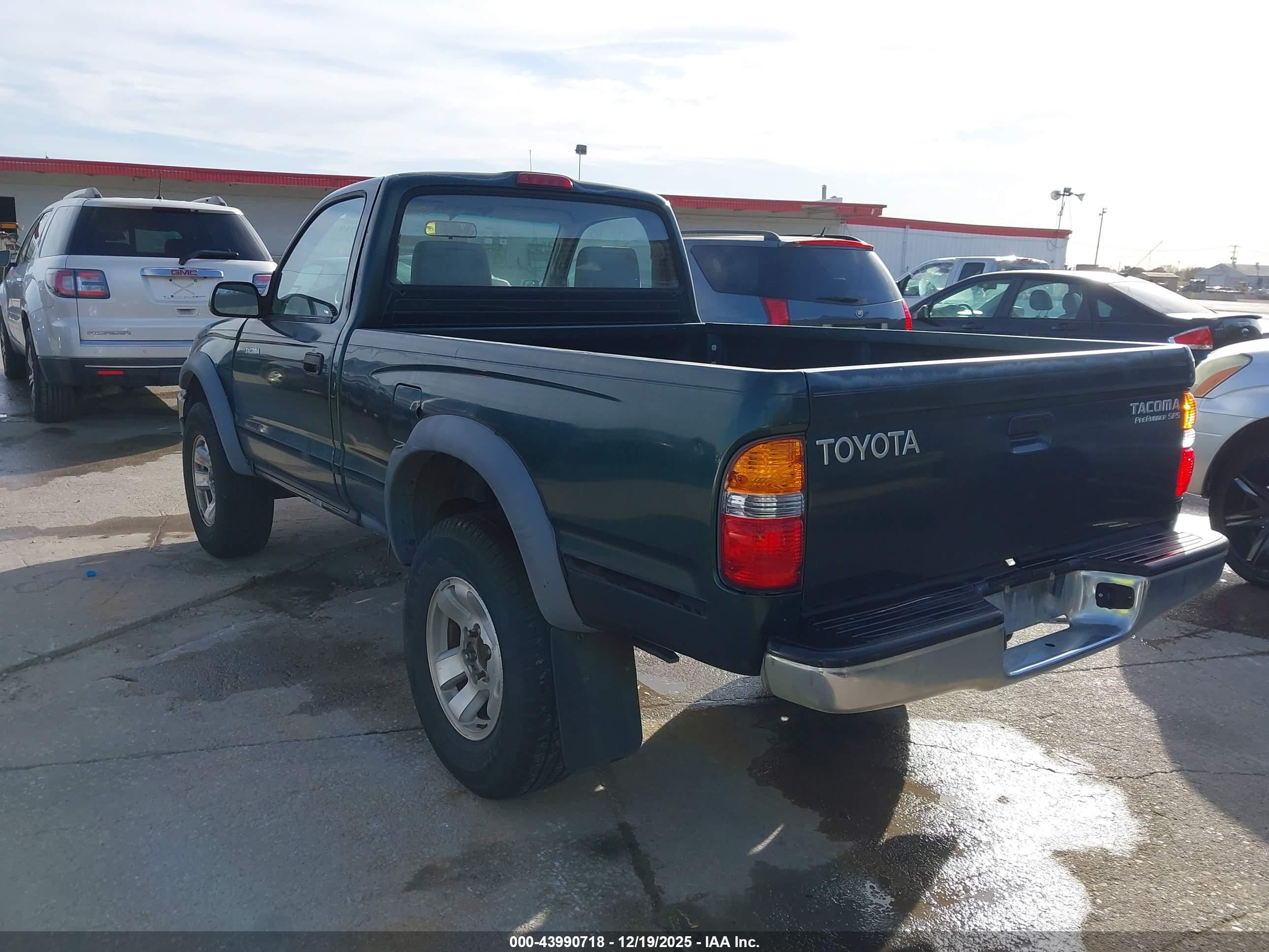 TOYOTA TACOMA image 3