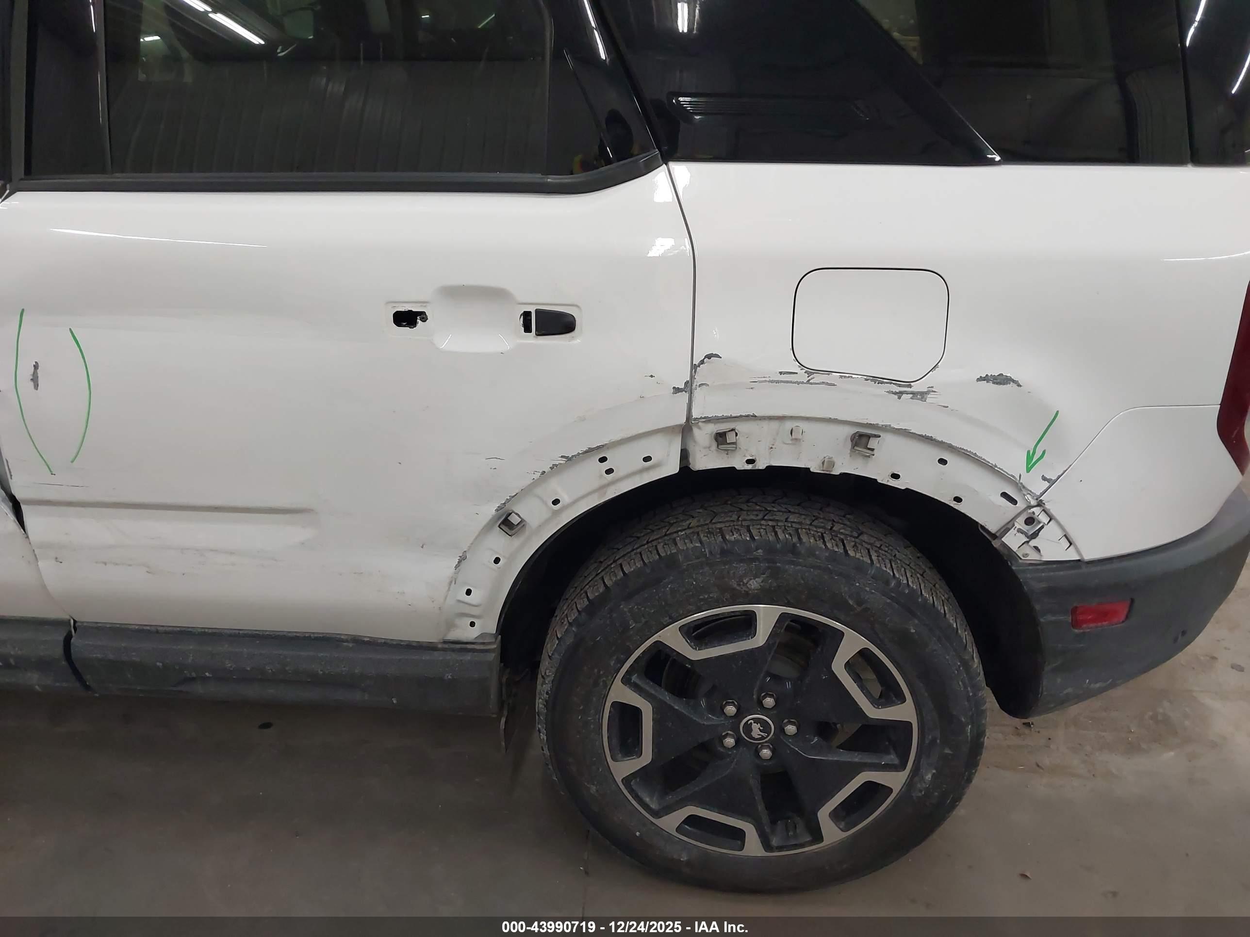 FORD BRONCO image 6