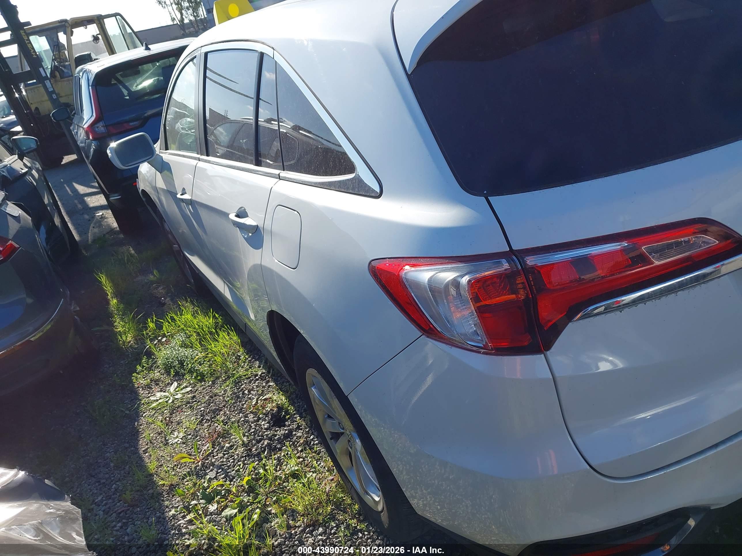 ACURA RDX image 3