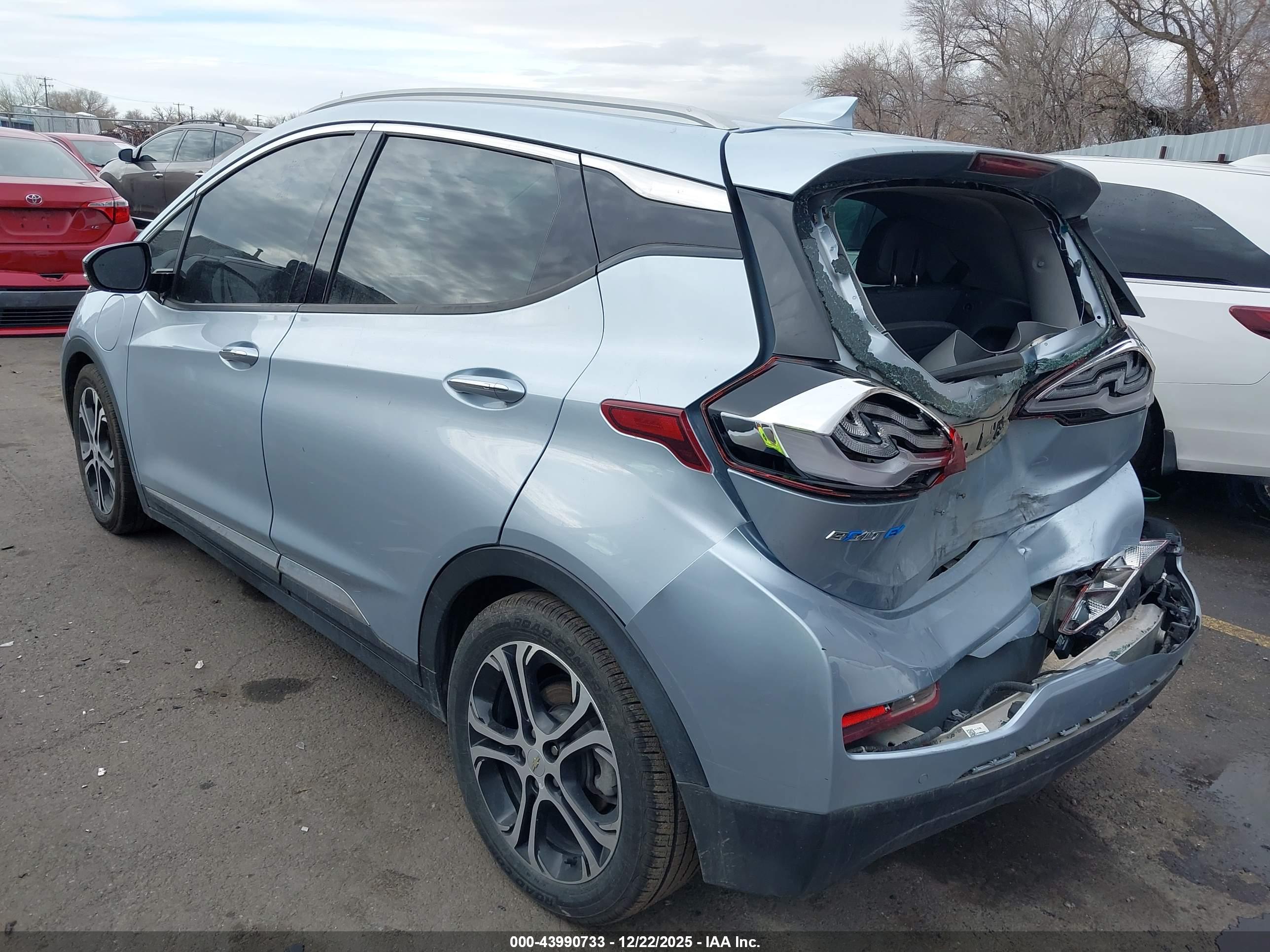 CHEVROLET BOLT image 3