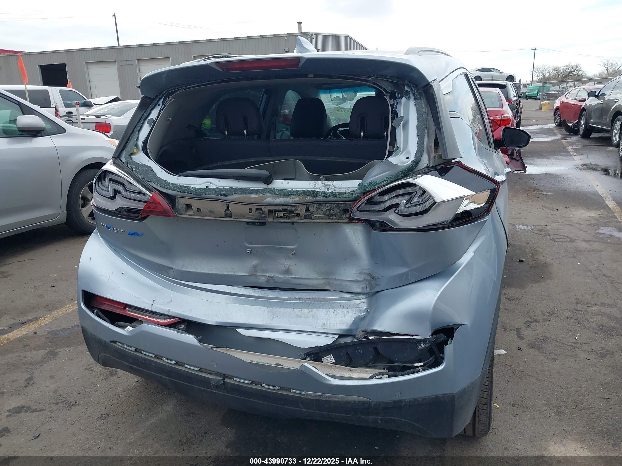 CHEVROLET BOLT image 6