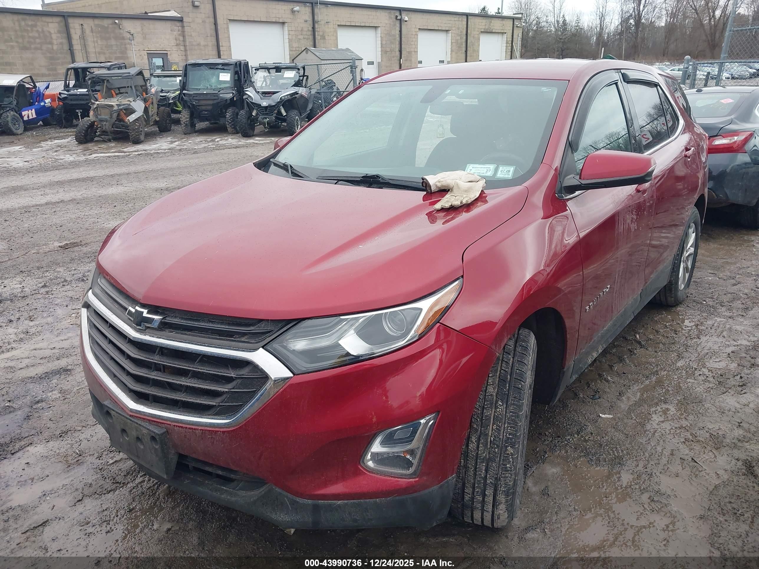 CHEVROLET EQUINOX image 2