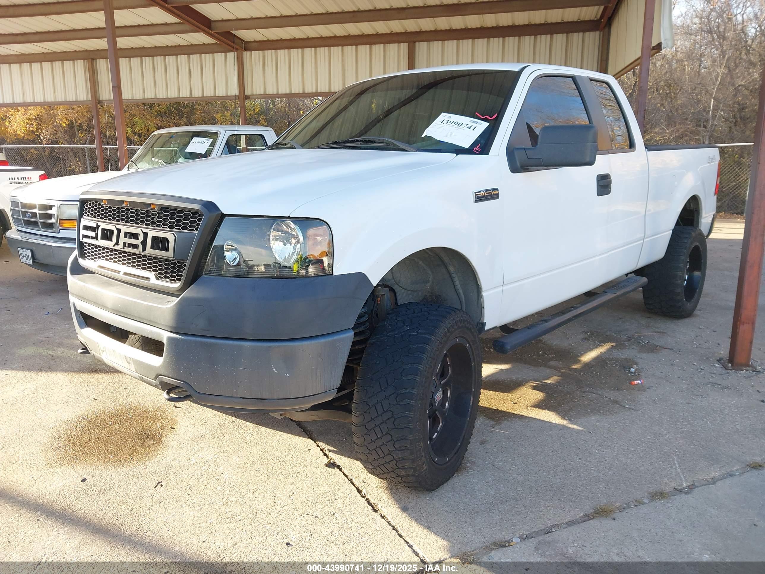 FORD F-150 image 2